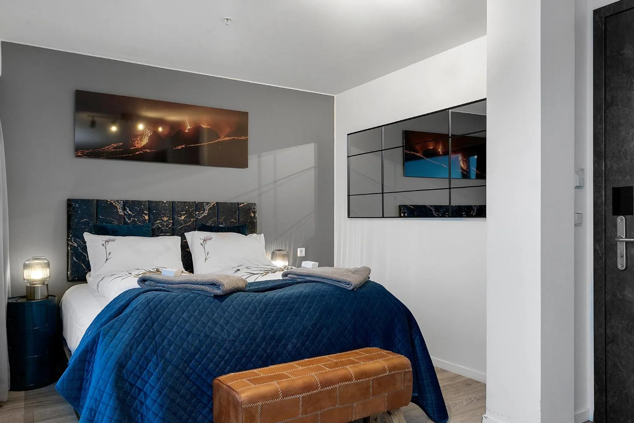 Bedroom, Bed in City Center Hotel