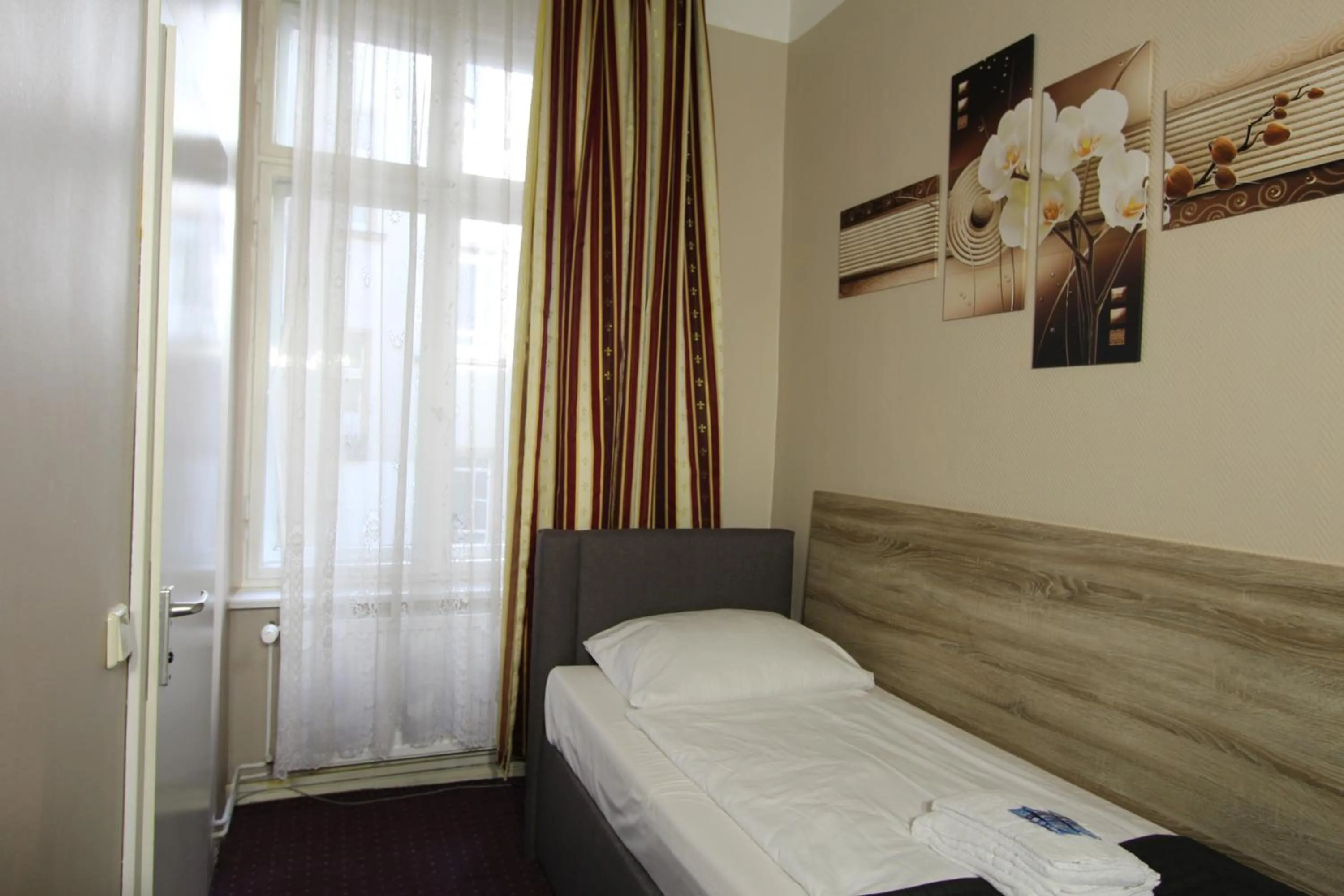 Photo of the whole room, Bed in City Hotel Gotland