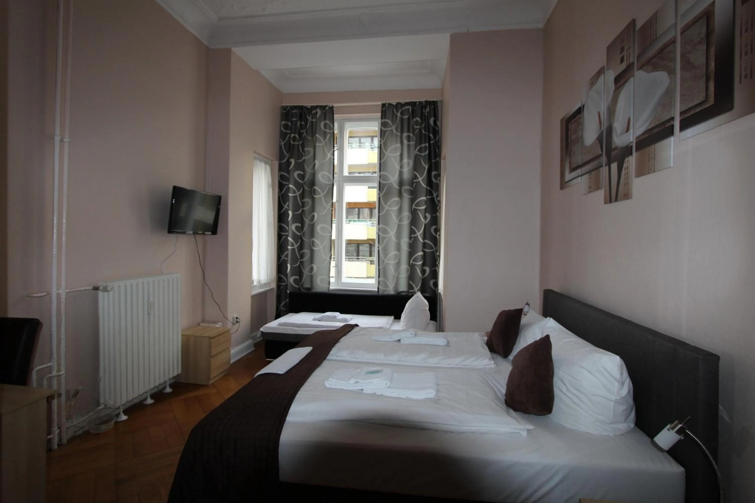 Photo of the whole room, Bed in City Hotel Gotland