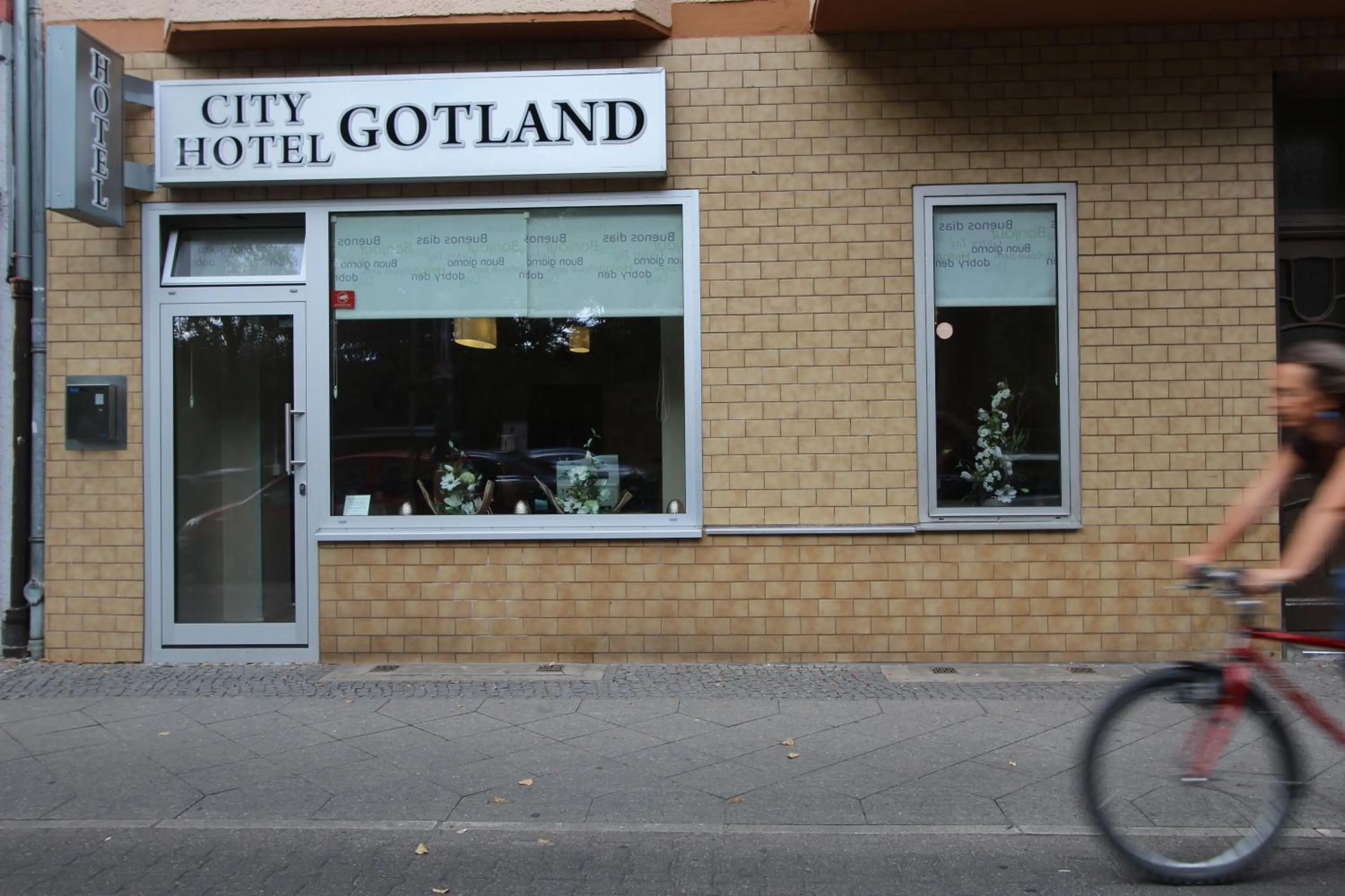 Facade/entrance in City Hotel Gotland