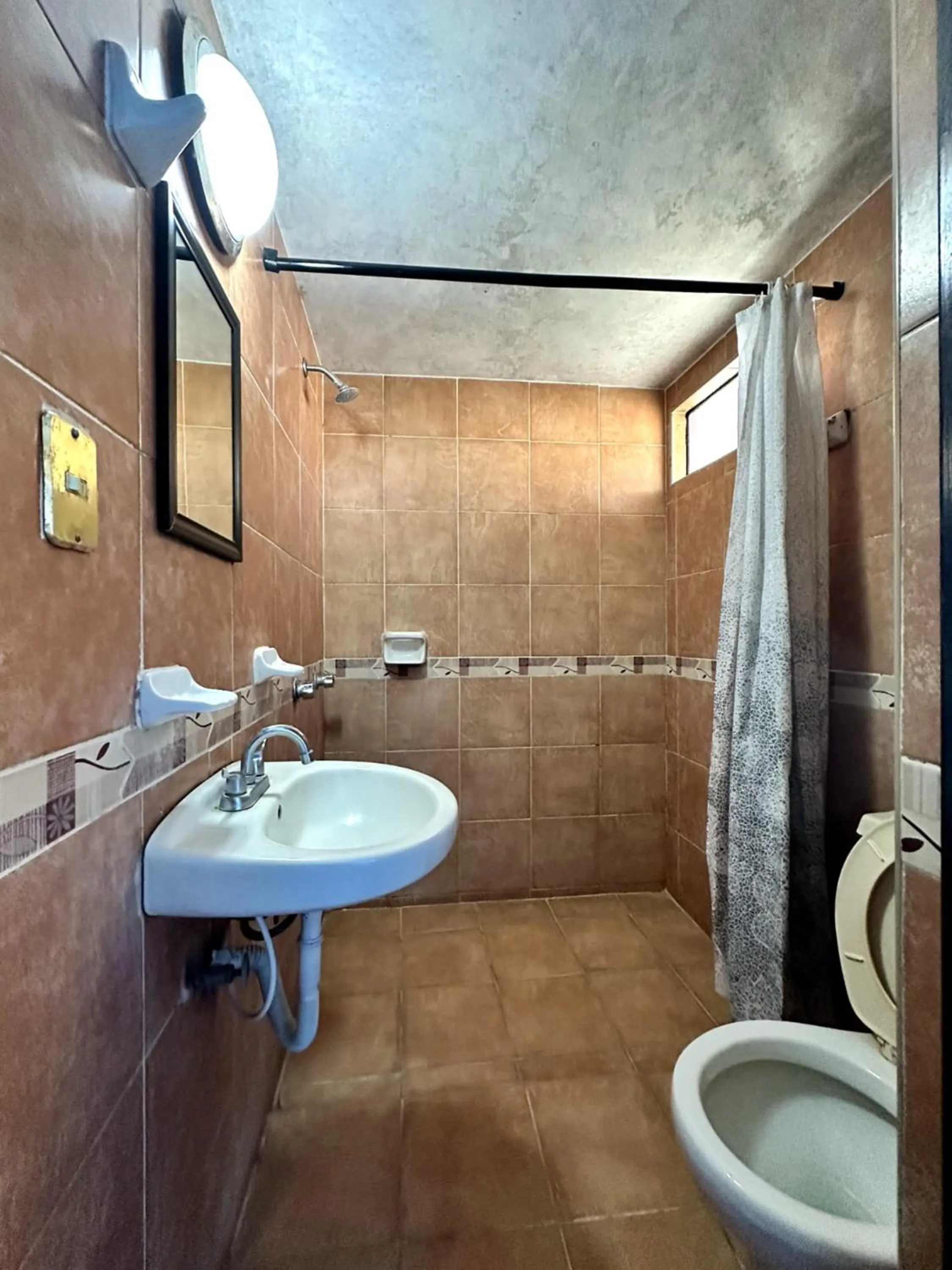 Bathroom in OYO Casa Vieja,Ciudad Serdán,Museo La Magnolia