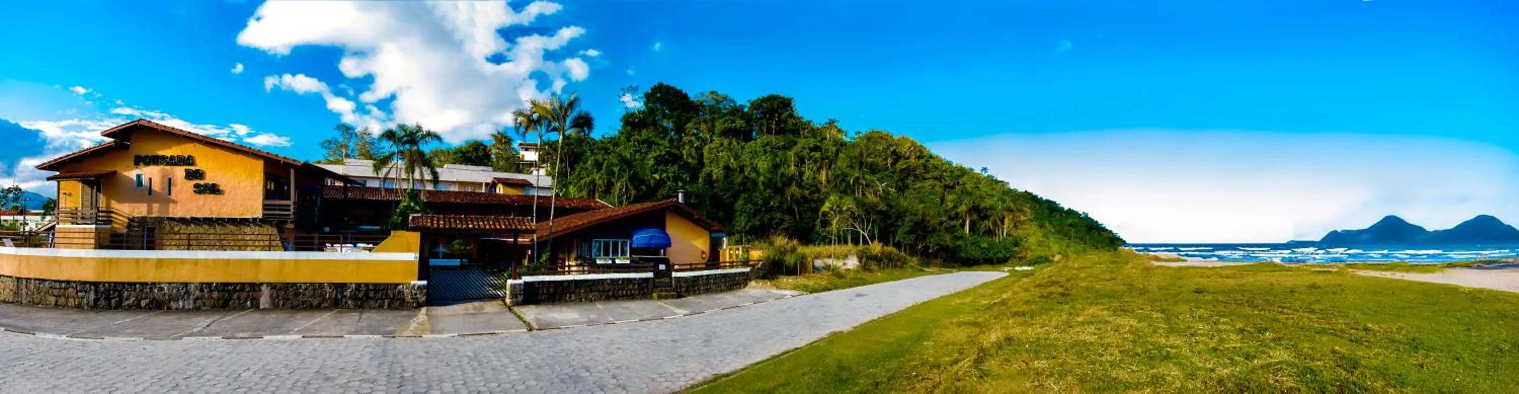 Property building in Hotel Pousada do Sol