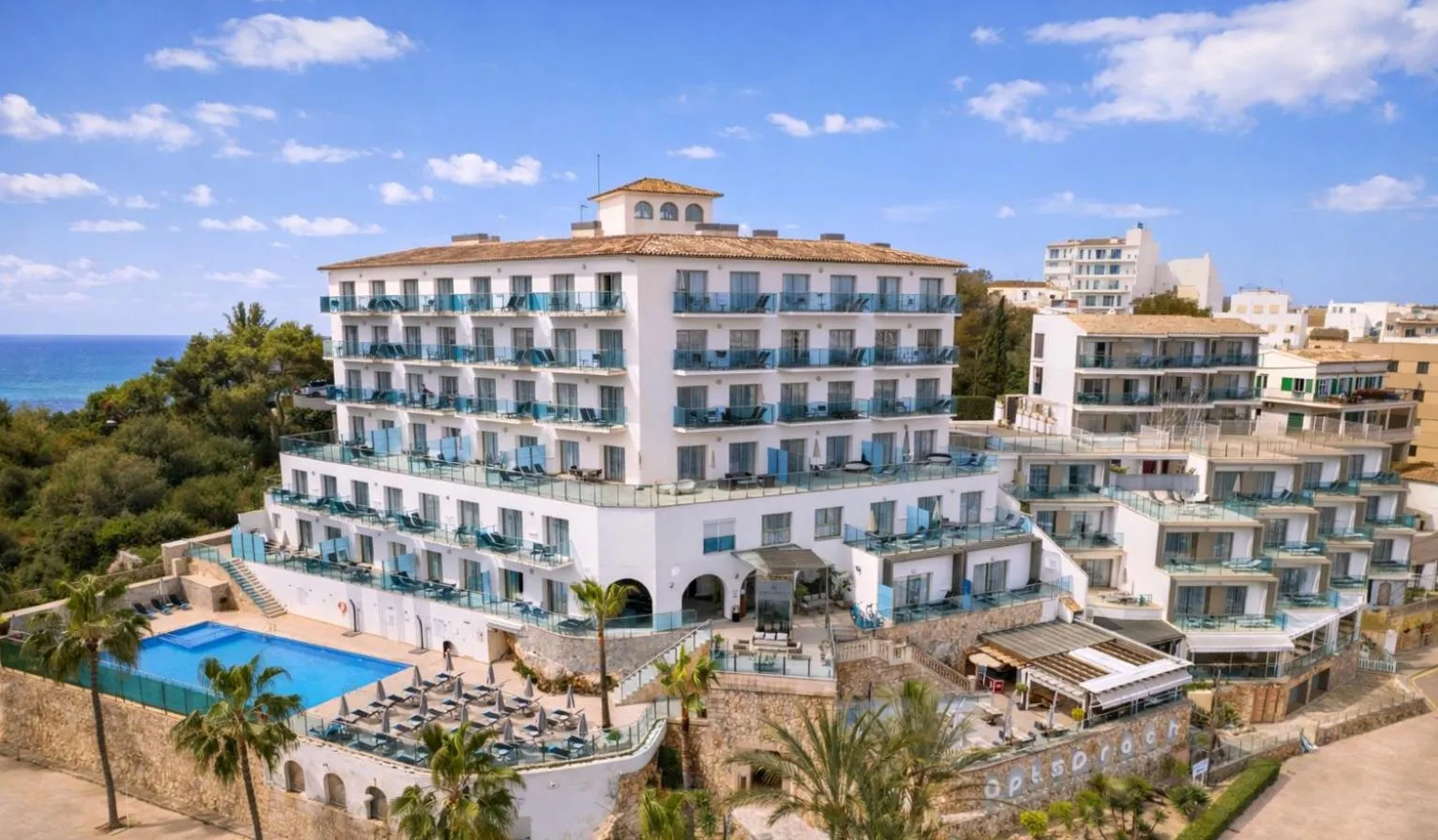 Property building in Porto Drach Aparthotel & Suites