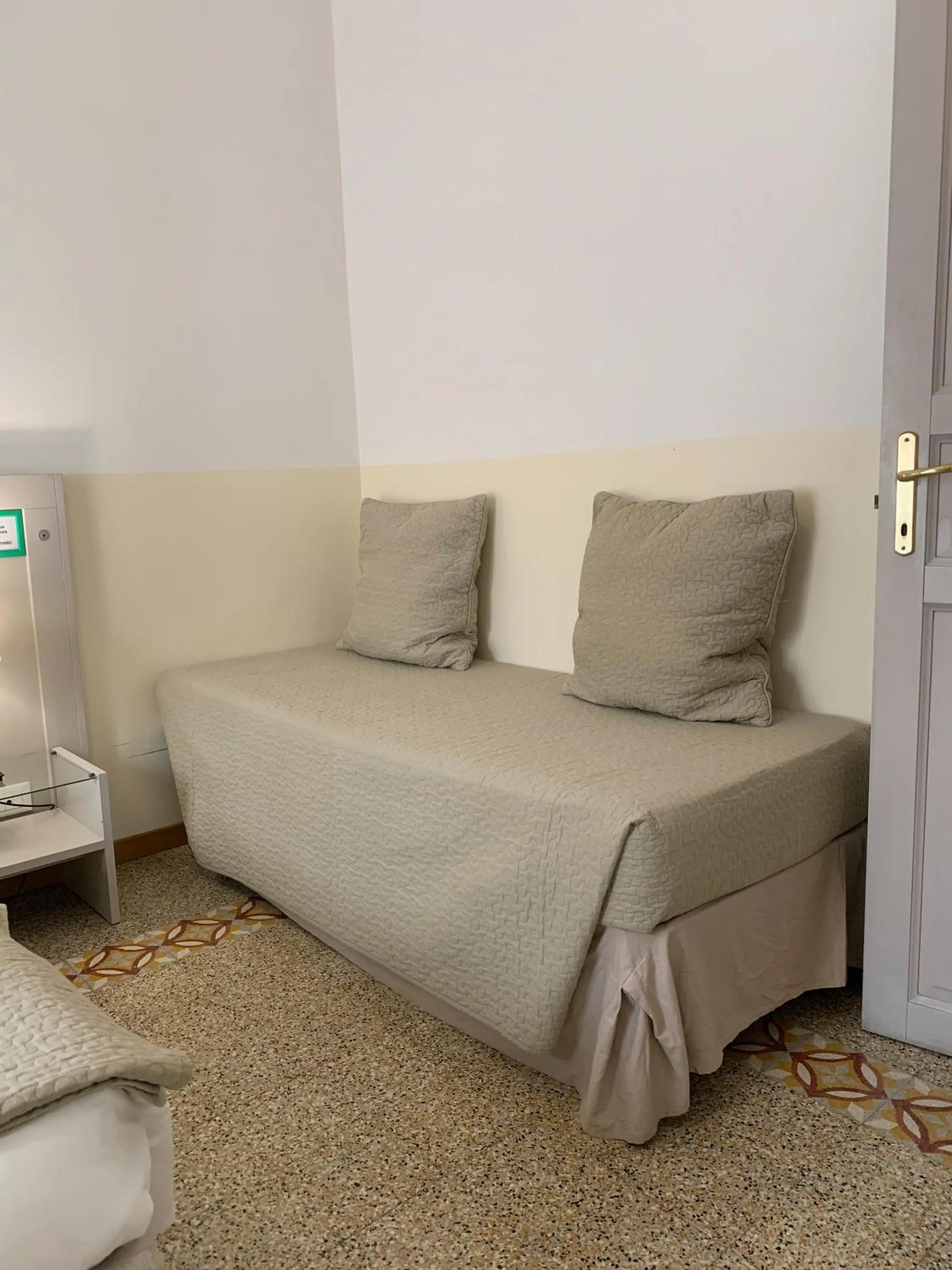 Bed in Biancorèroma B&B