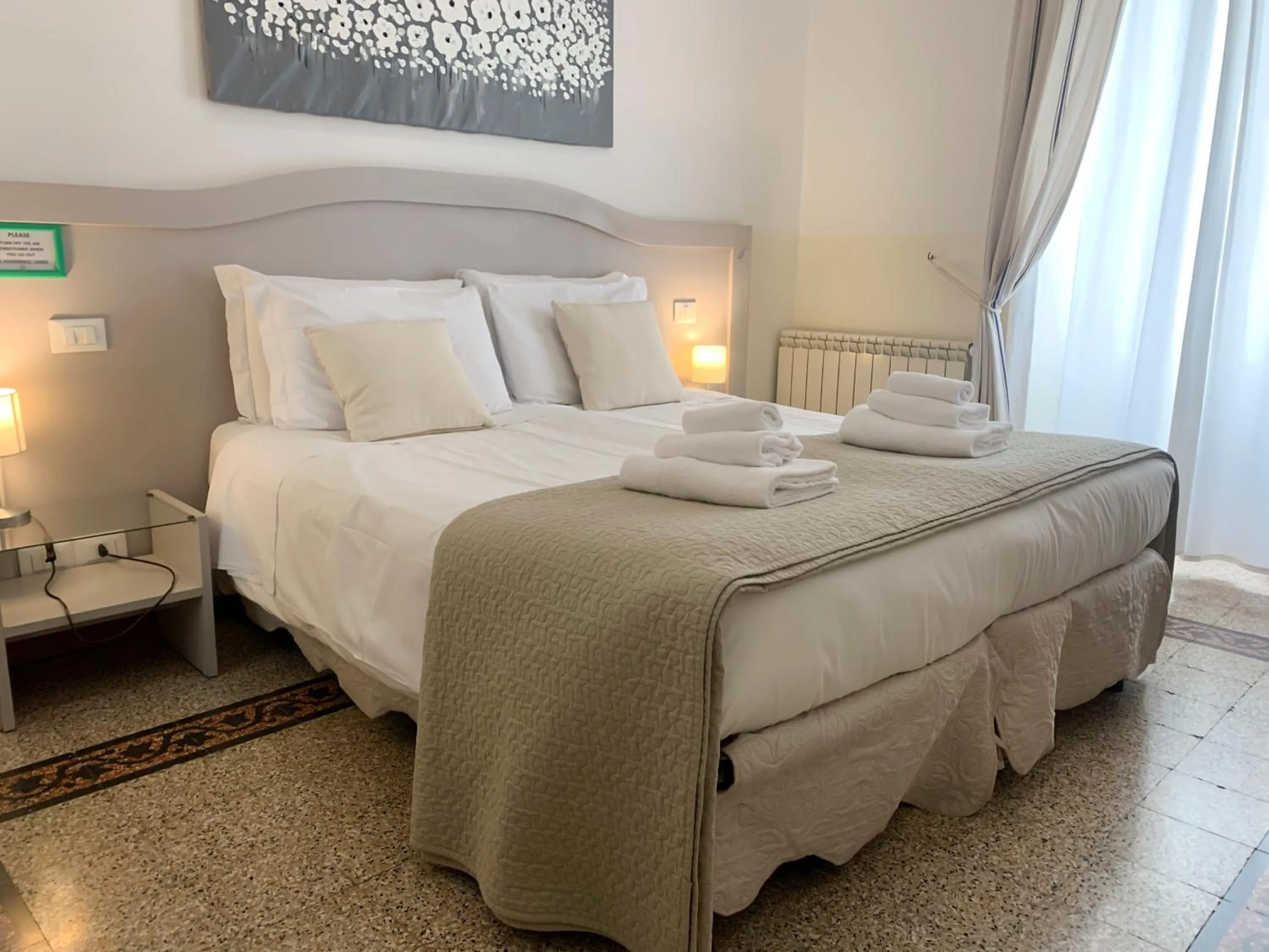 Bedroom, Bed in Biancorèroma B&B