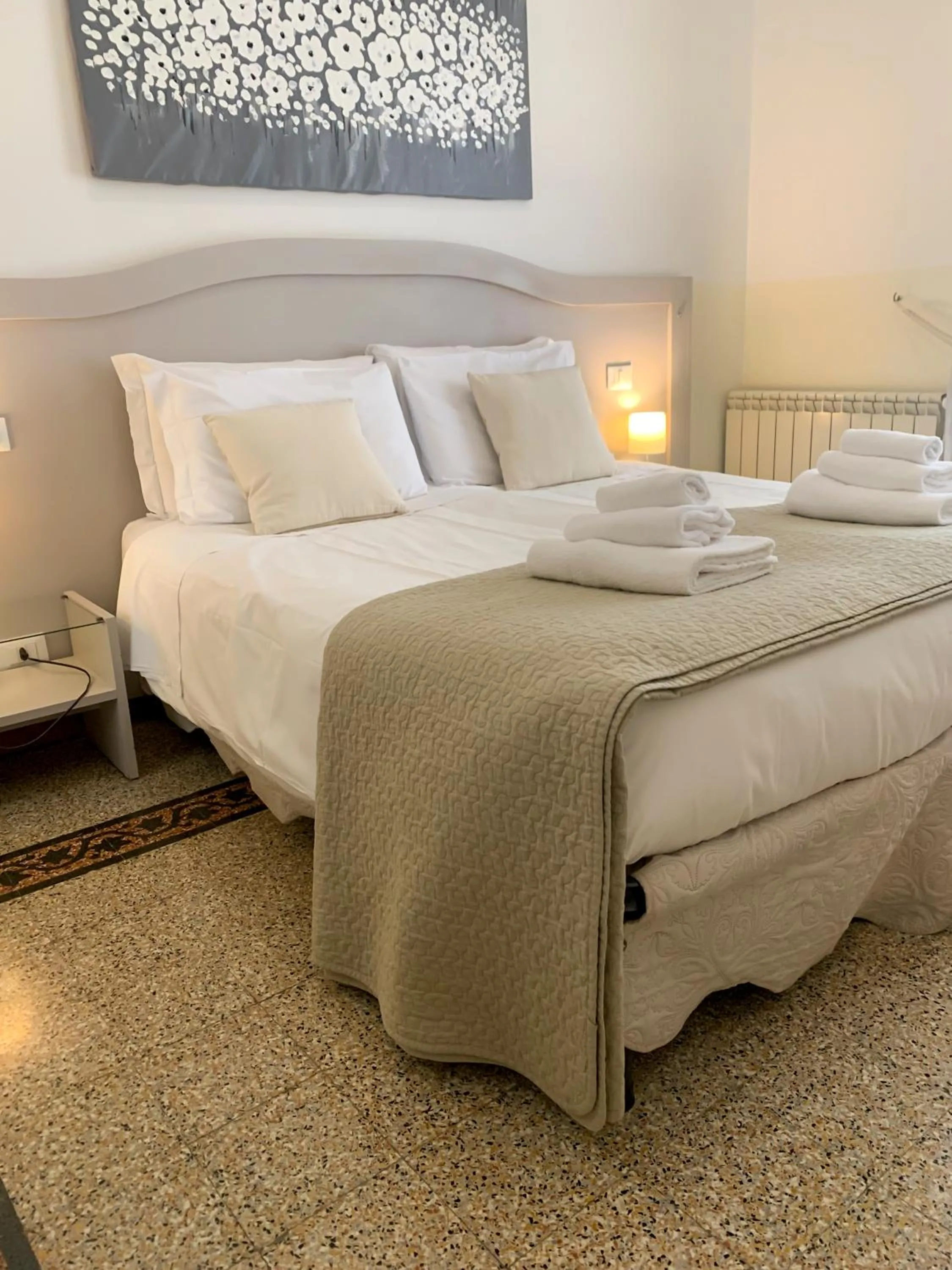 Bed in Biancorèroma B&B