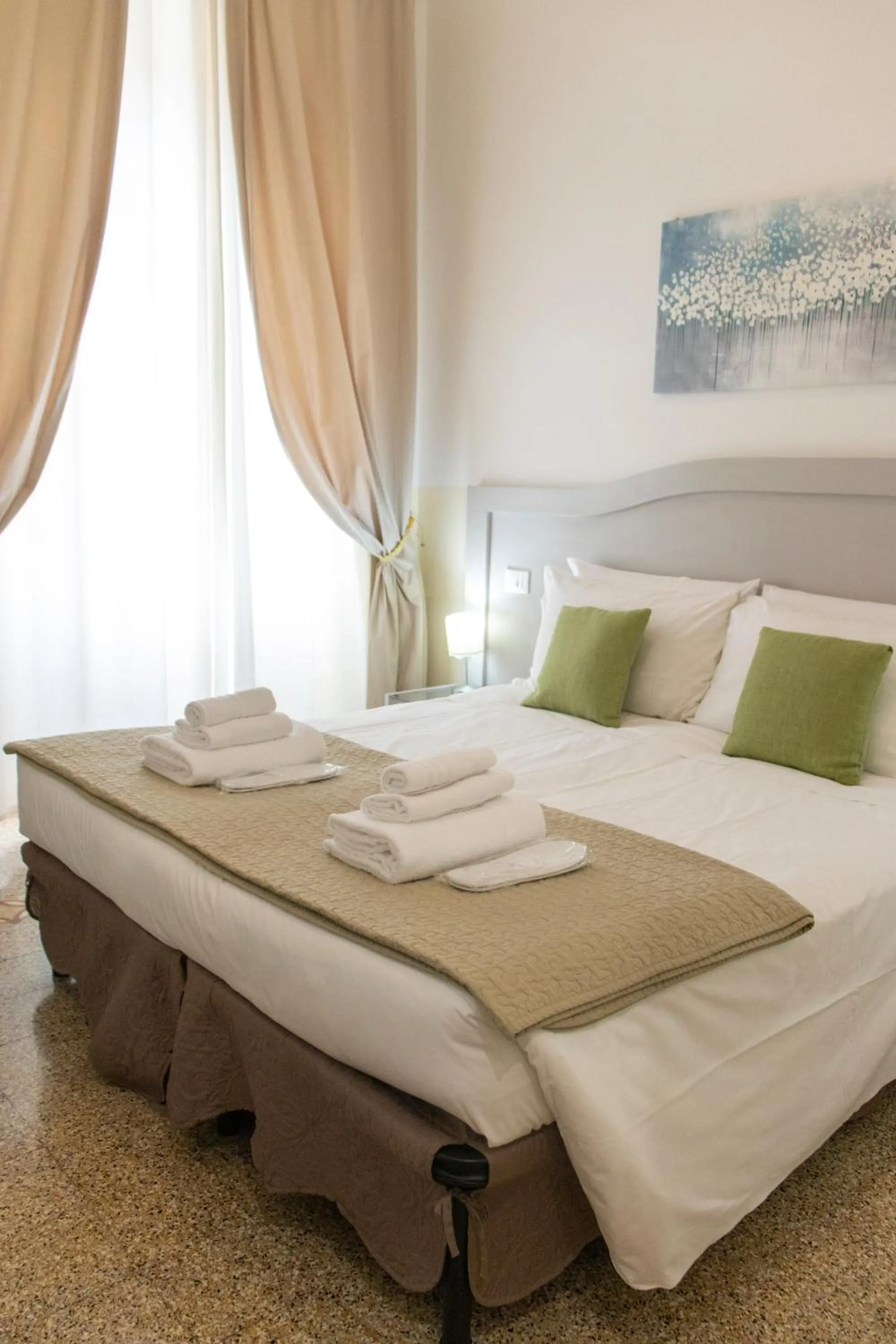 Bedroom, Bed in Biancorèroma B&B