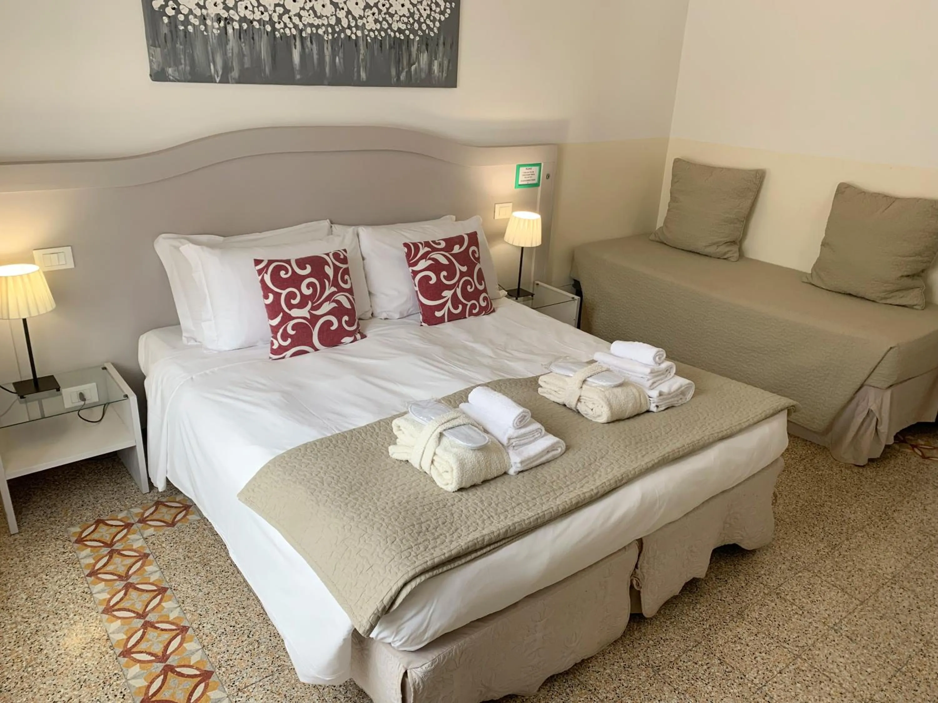 Bed in Biancorèroma B&B