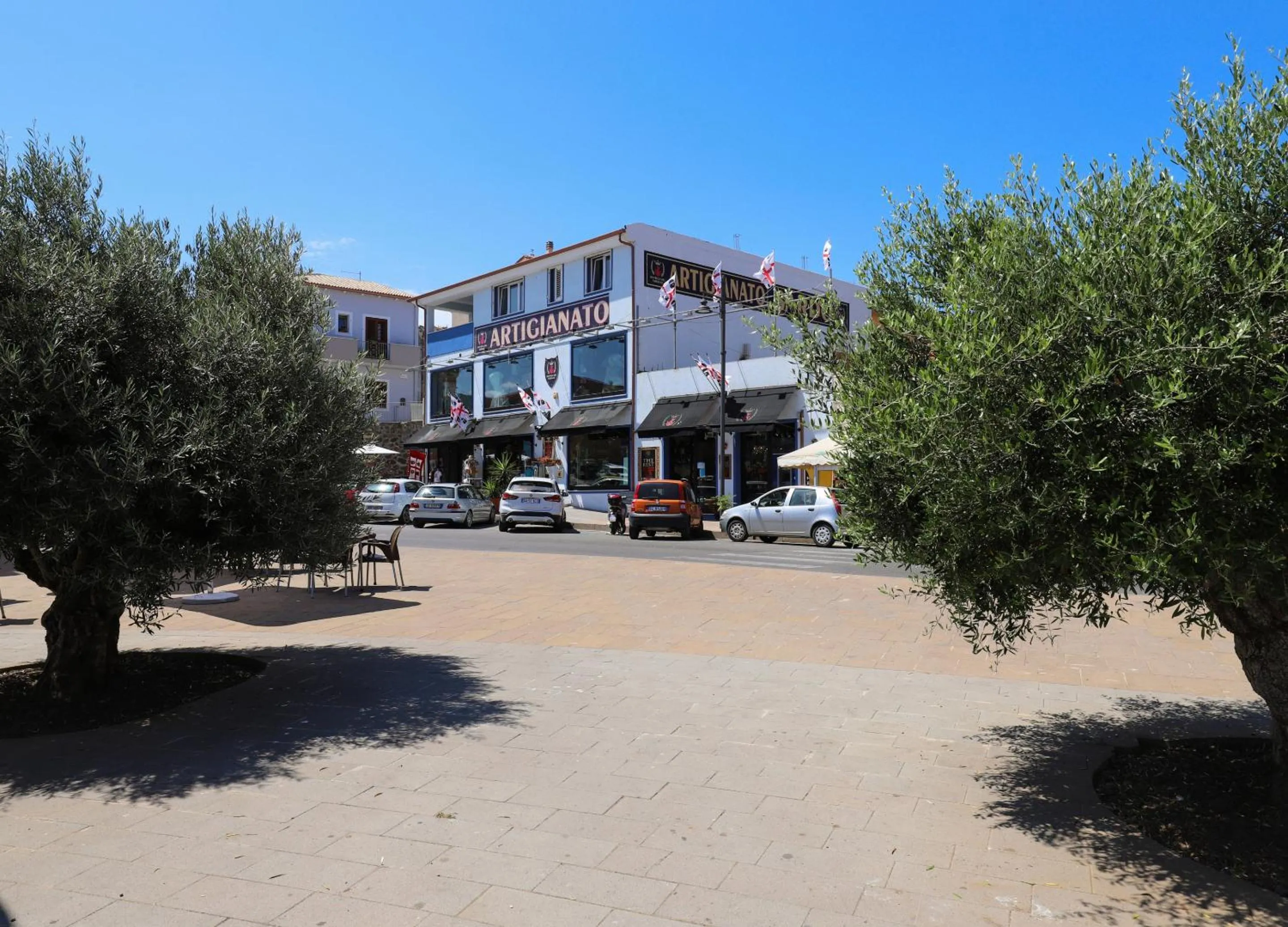 Property building in The Square Castelsardo
