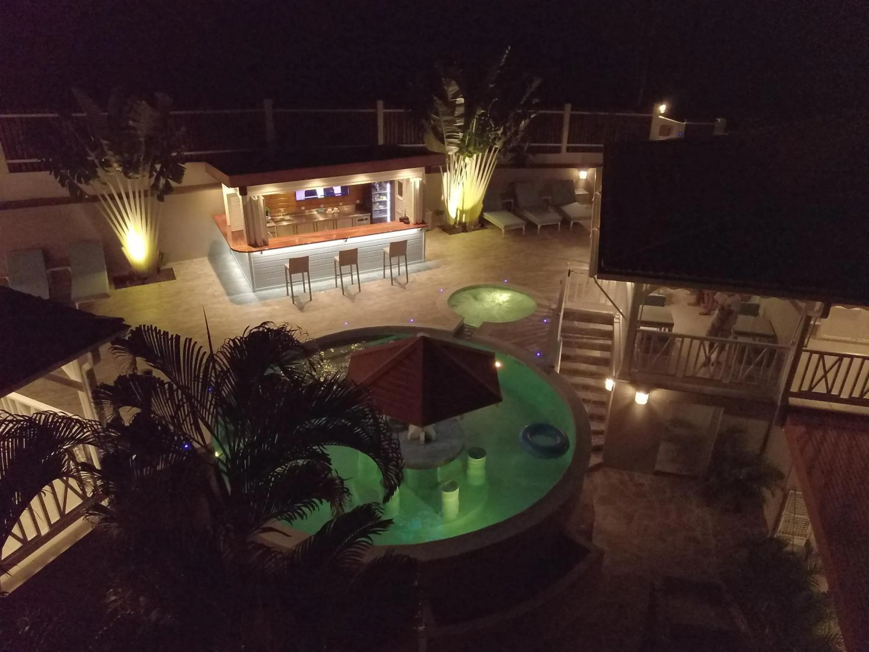 Property building in LES HAUTS DU CAP