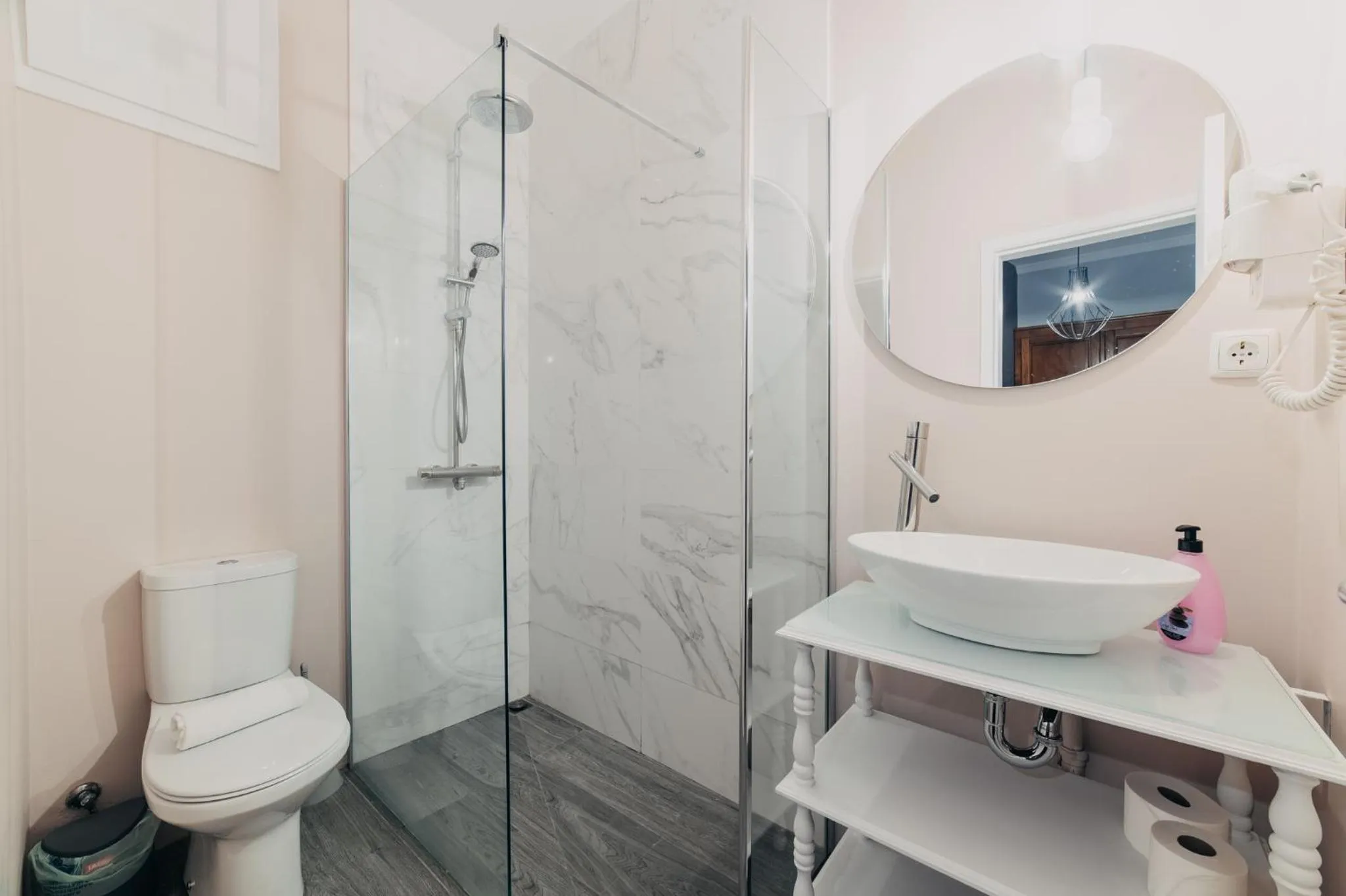 Bathroom in ASPA Studios - Urban Conscious Living