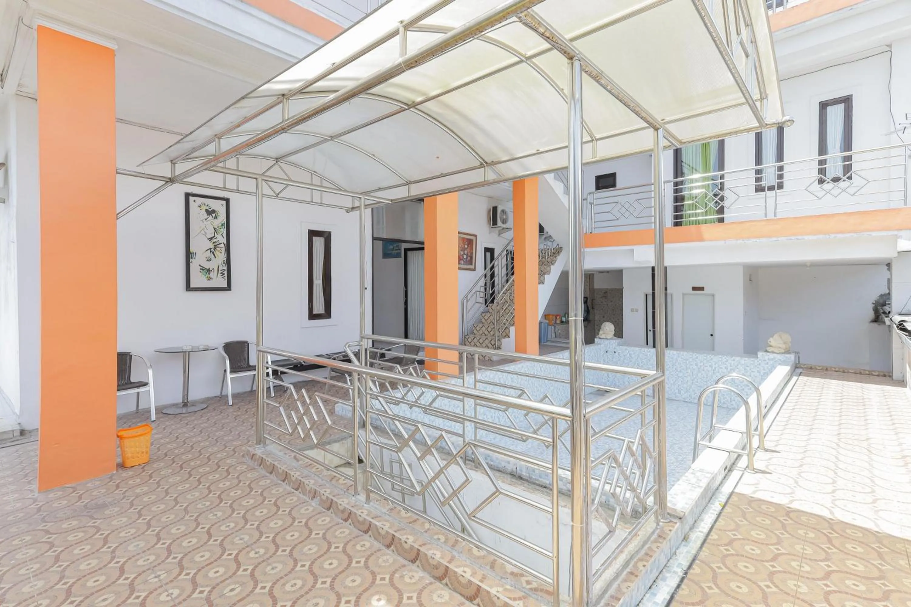 Property building in Urbanview Hotel Near Jatim Park 3 by RedDoorz