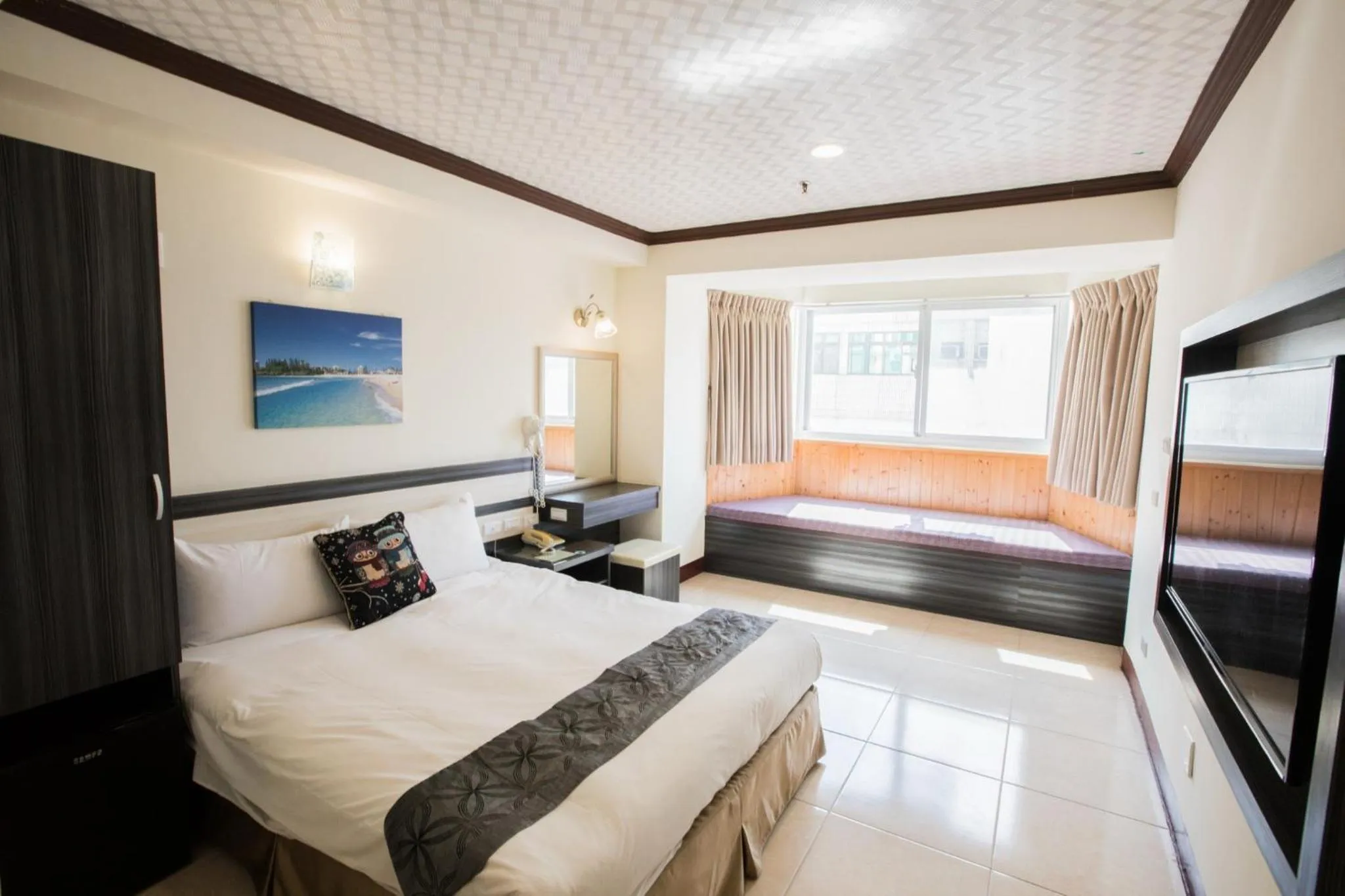 Photo of the whole room, Bed in Kenting Maldives Hotspring Hotel