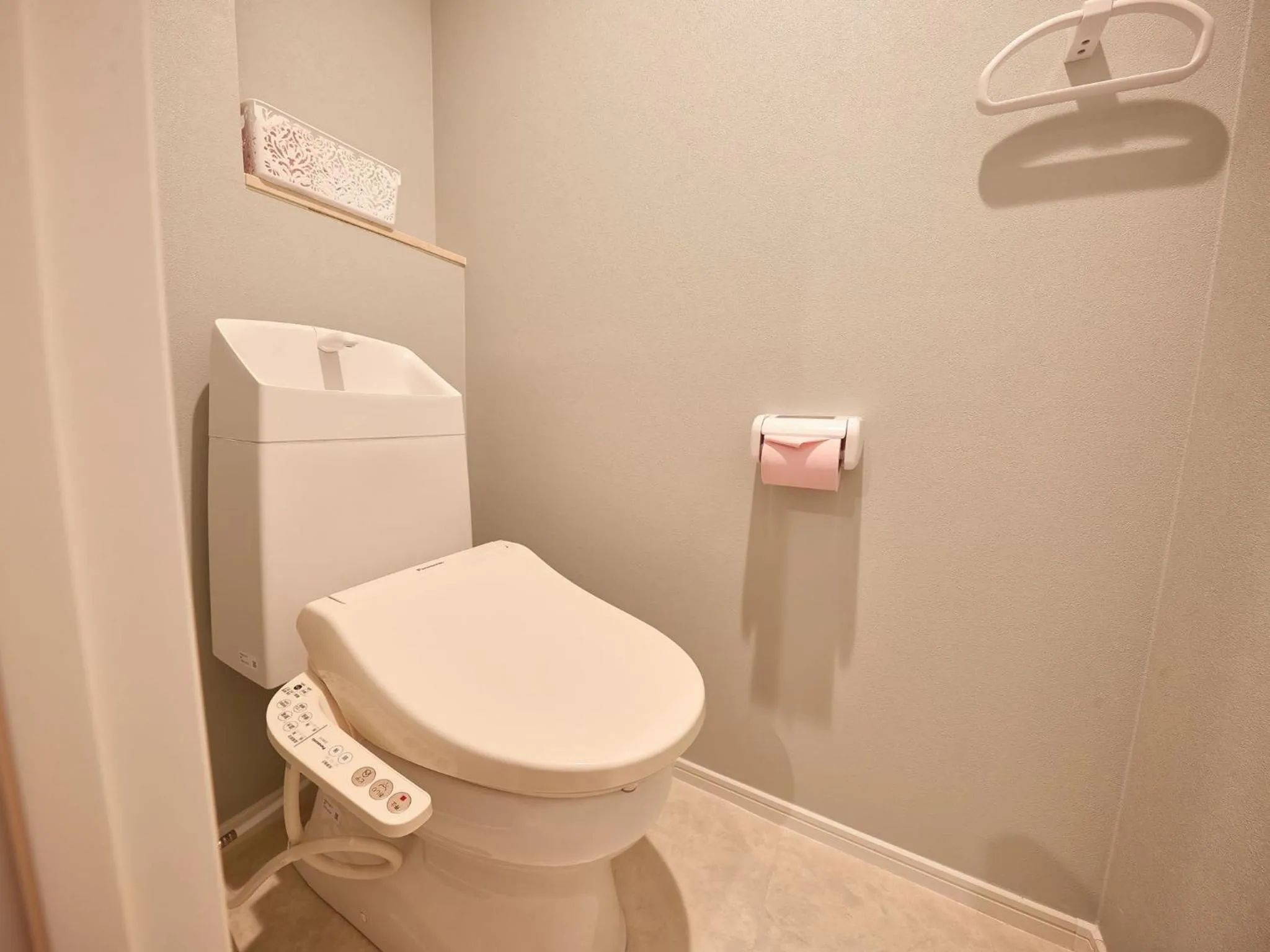 Photo of the whole room, Bathroom in Tenpoint Hotel OKOU