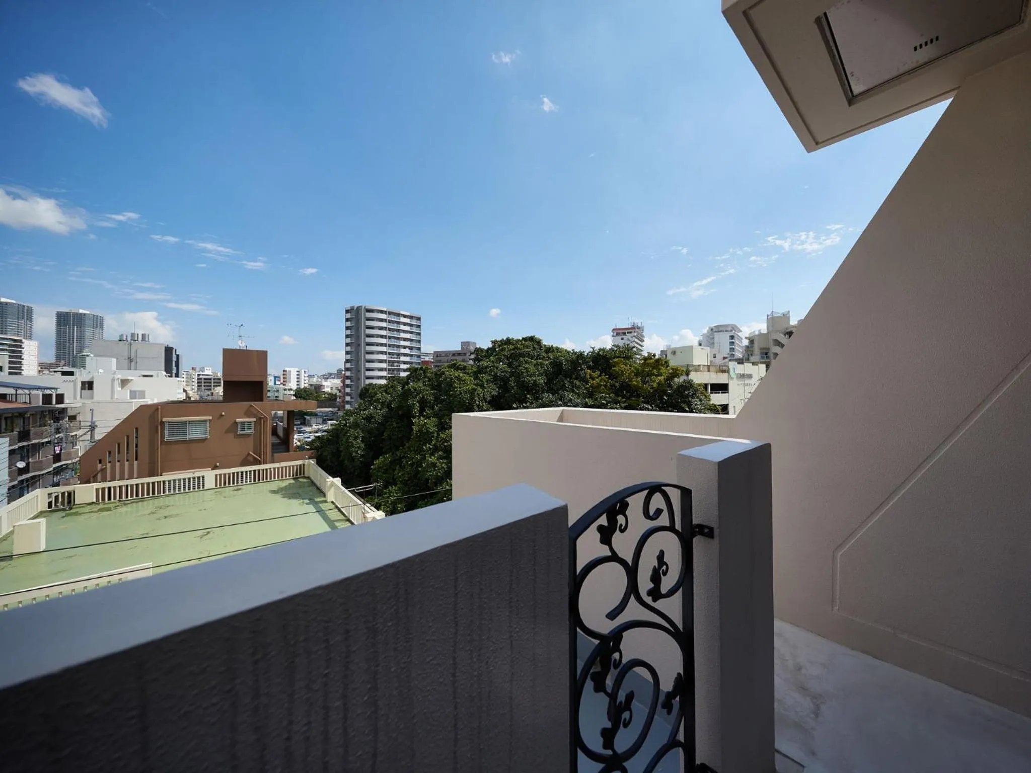 Balcony/Terrace in Tenpoint Hotel OKOU