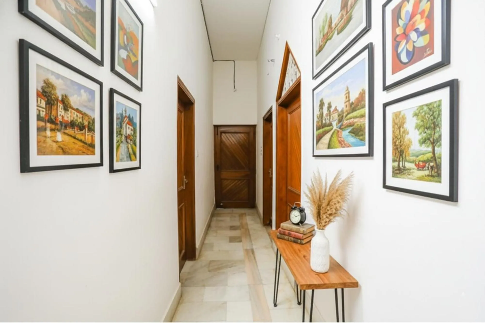 Lobby or reception in Via Prashansa Palace - Nr Banaras Railway Station