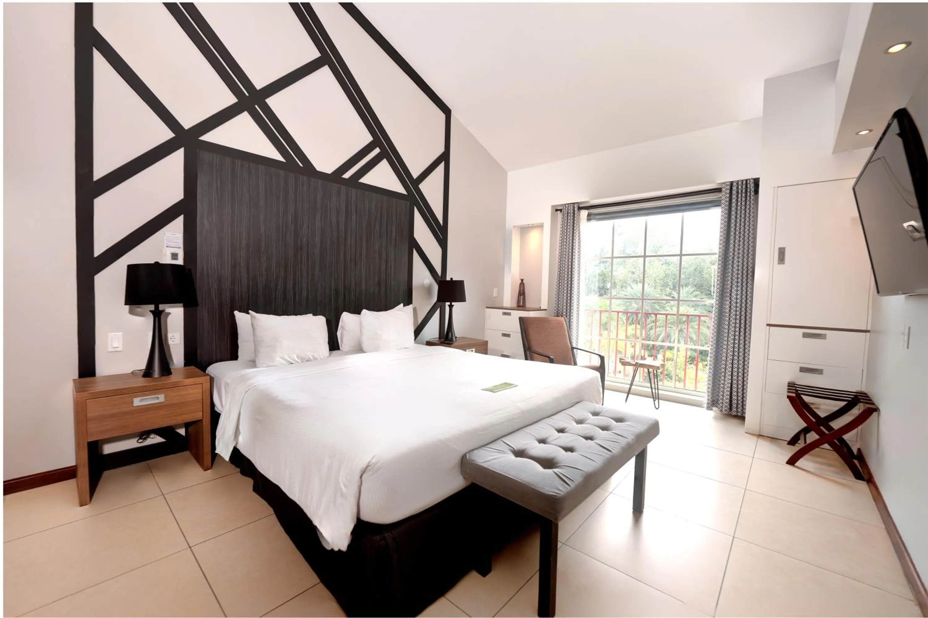 Bed in Royal Torarica