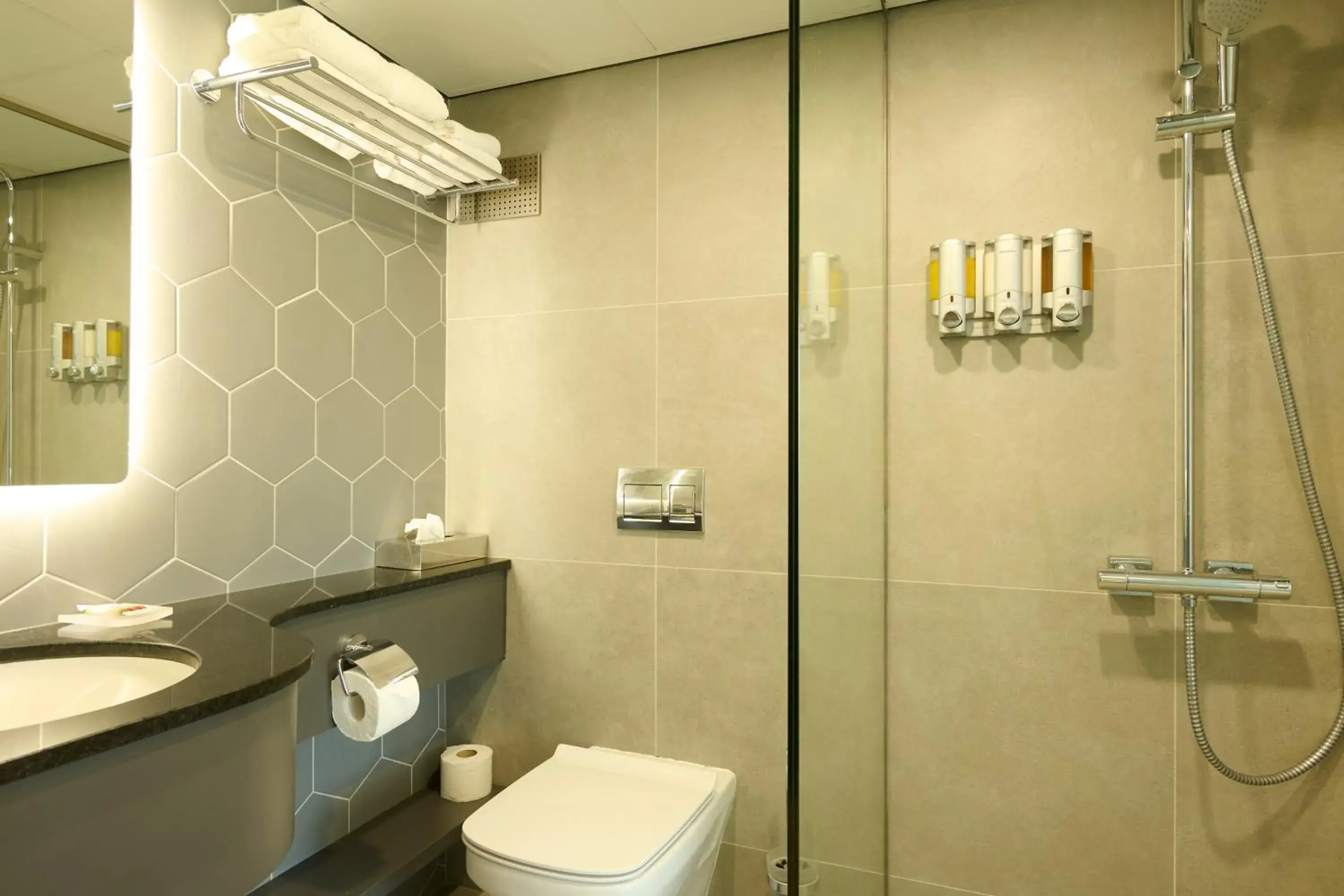 Standard Twin Room in Torarica Resort Standard Twin Room in Torarica Resort