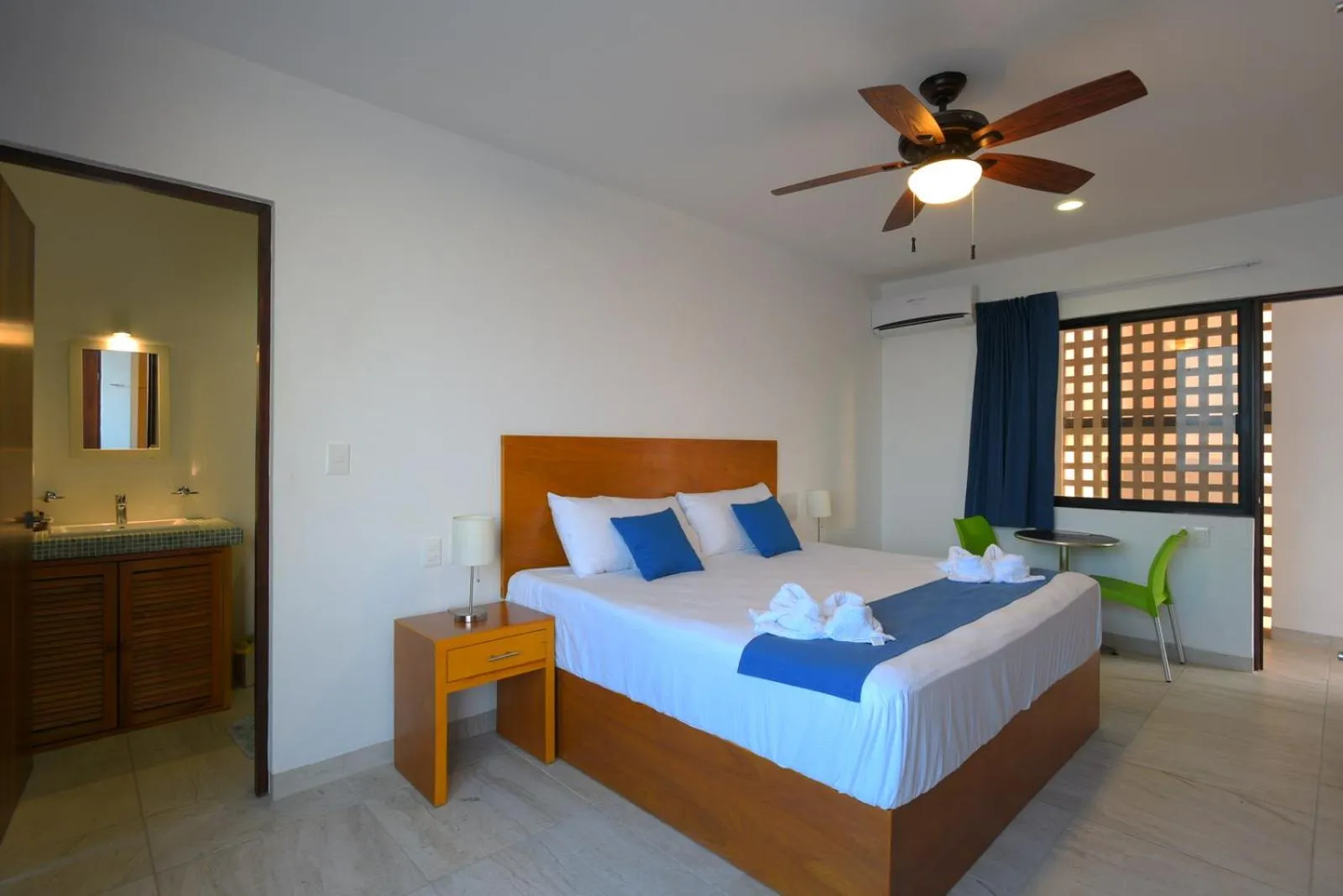 Bed in Yuum Ha Boutique Hotel