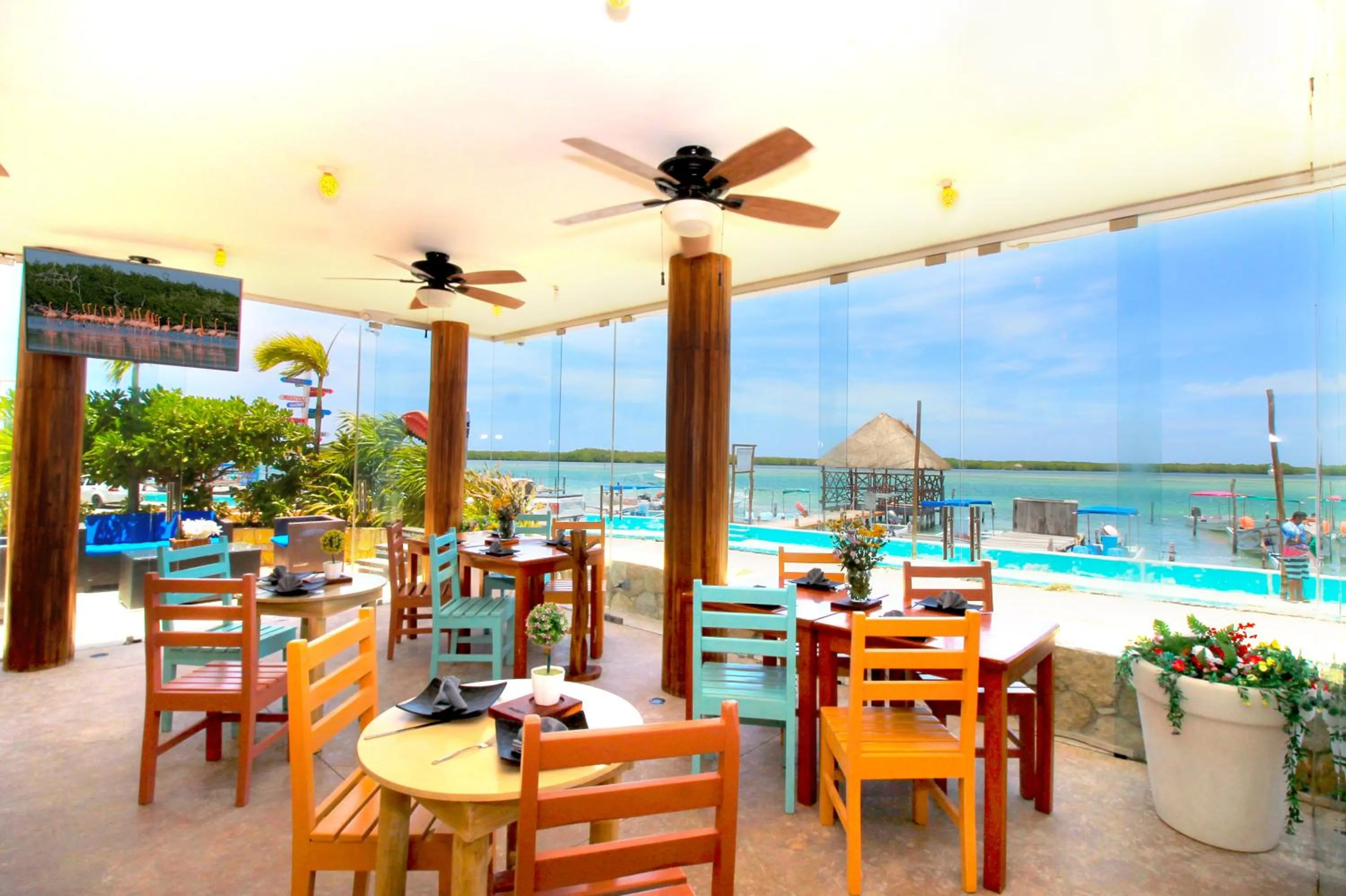 Restaurant/places to eat in Yuum Ha Boutique Hotel