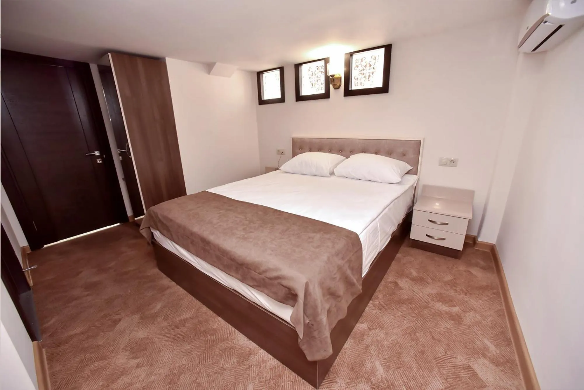 Bed in Good Hotel Yerevan