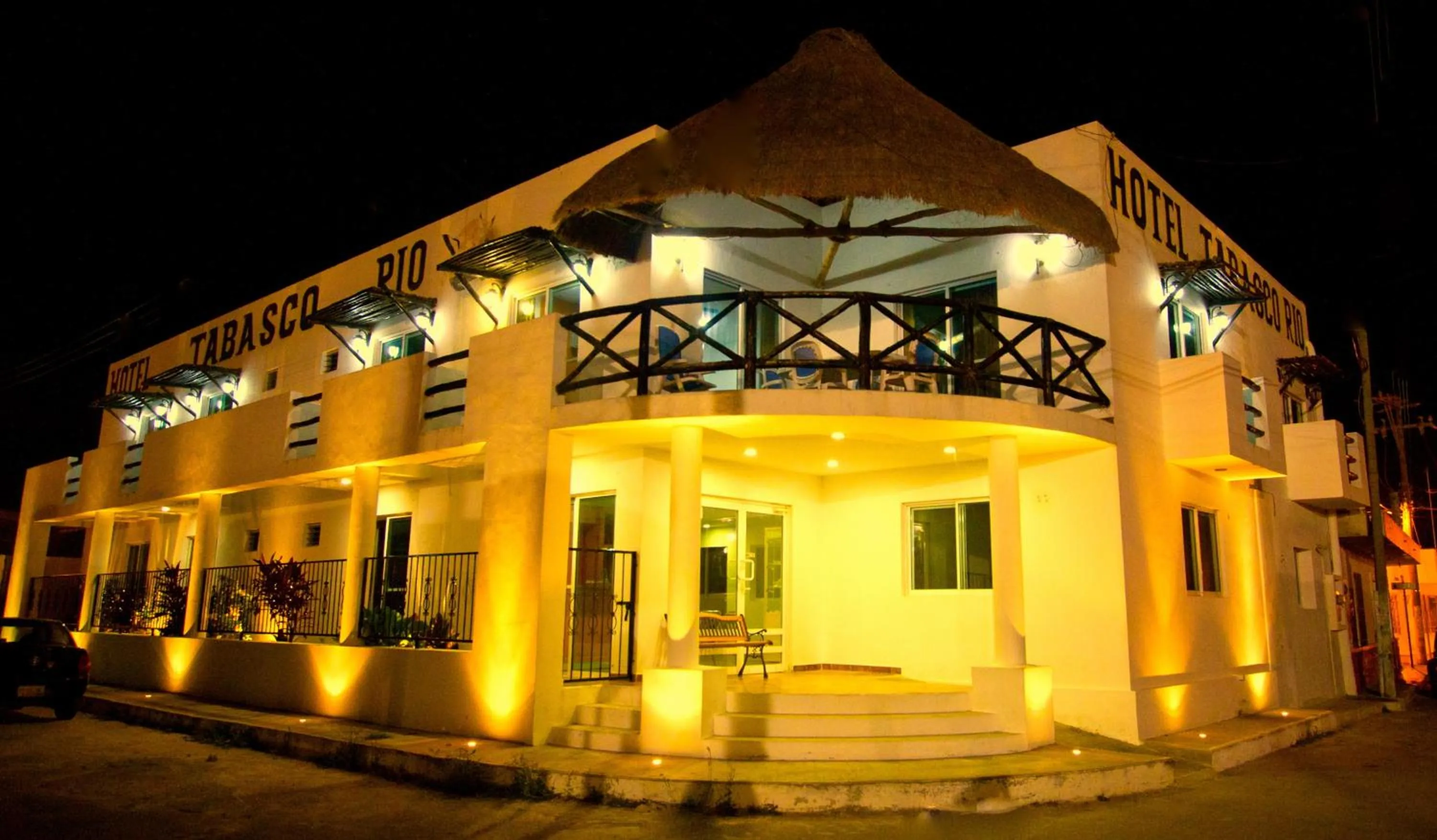 Facade/entrance in Hotel Tabasco Rio