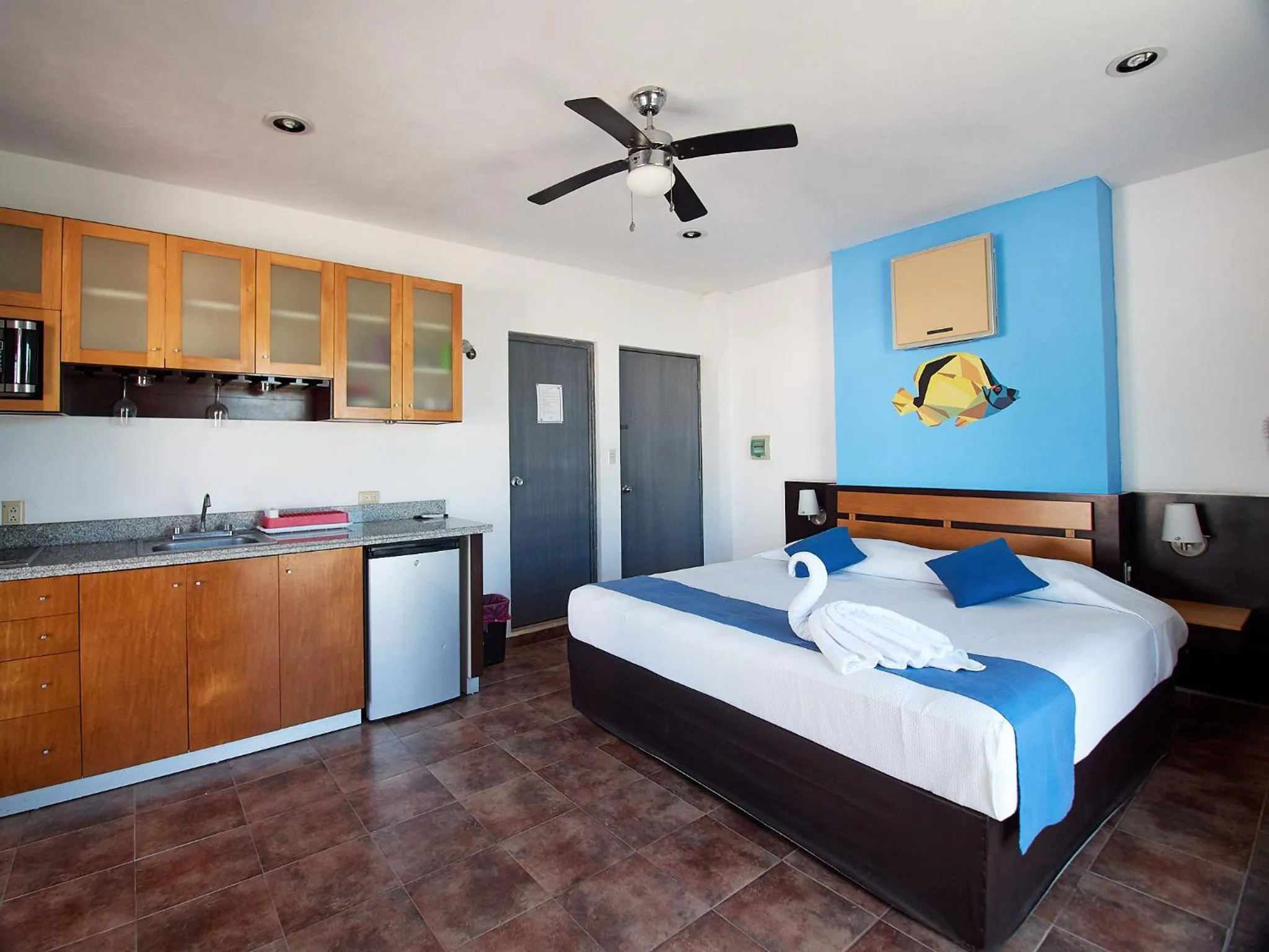 Kitchen or kitchenette, Bed in Hotel Tabasco Rio