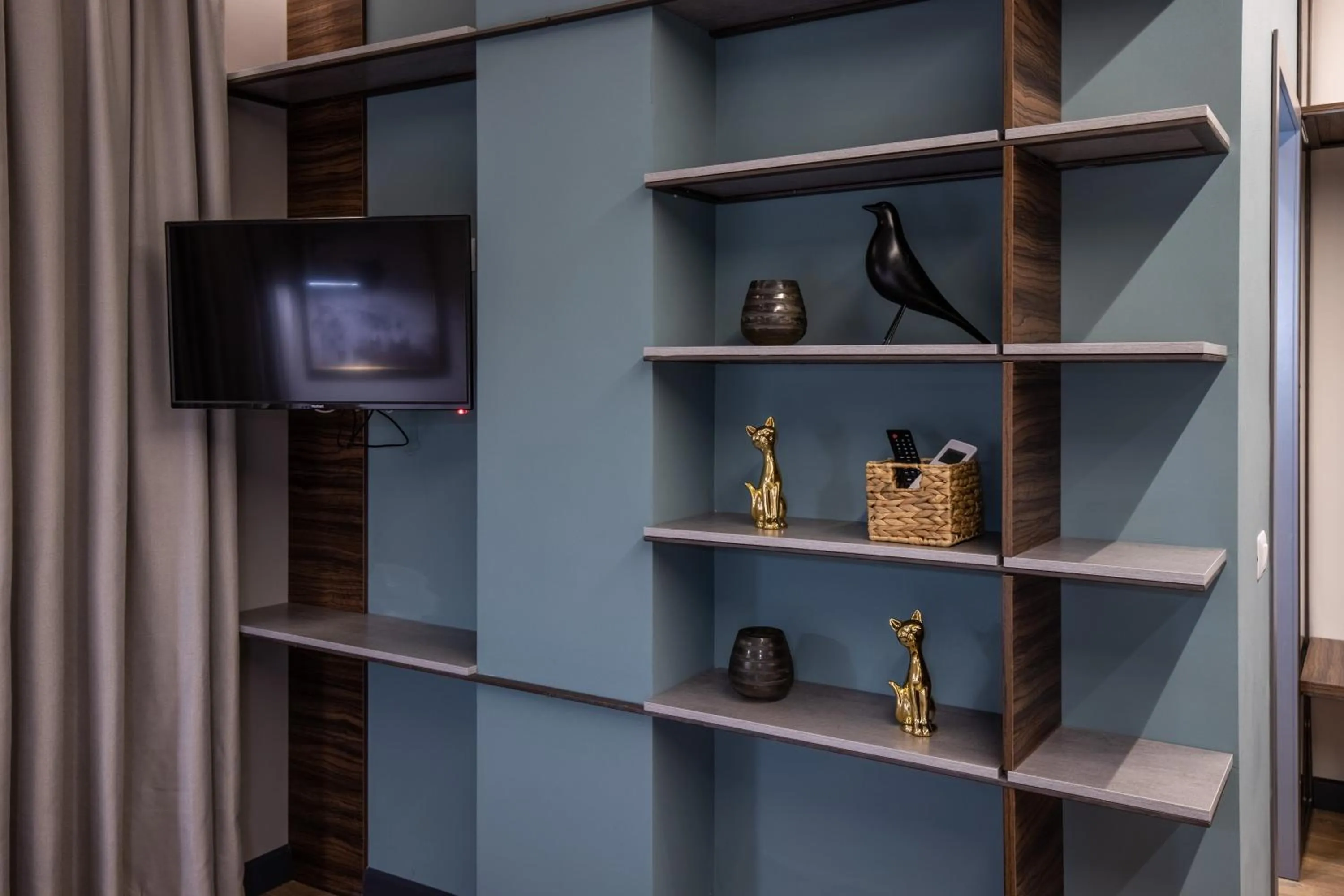 TV and multimedia in Allure Boutique Hotel