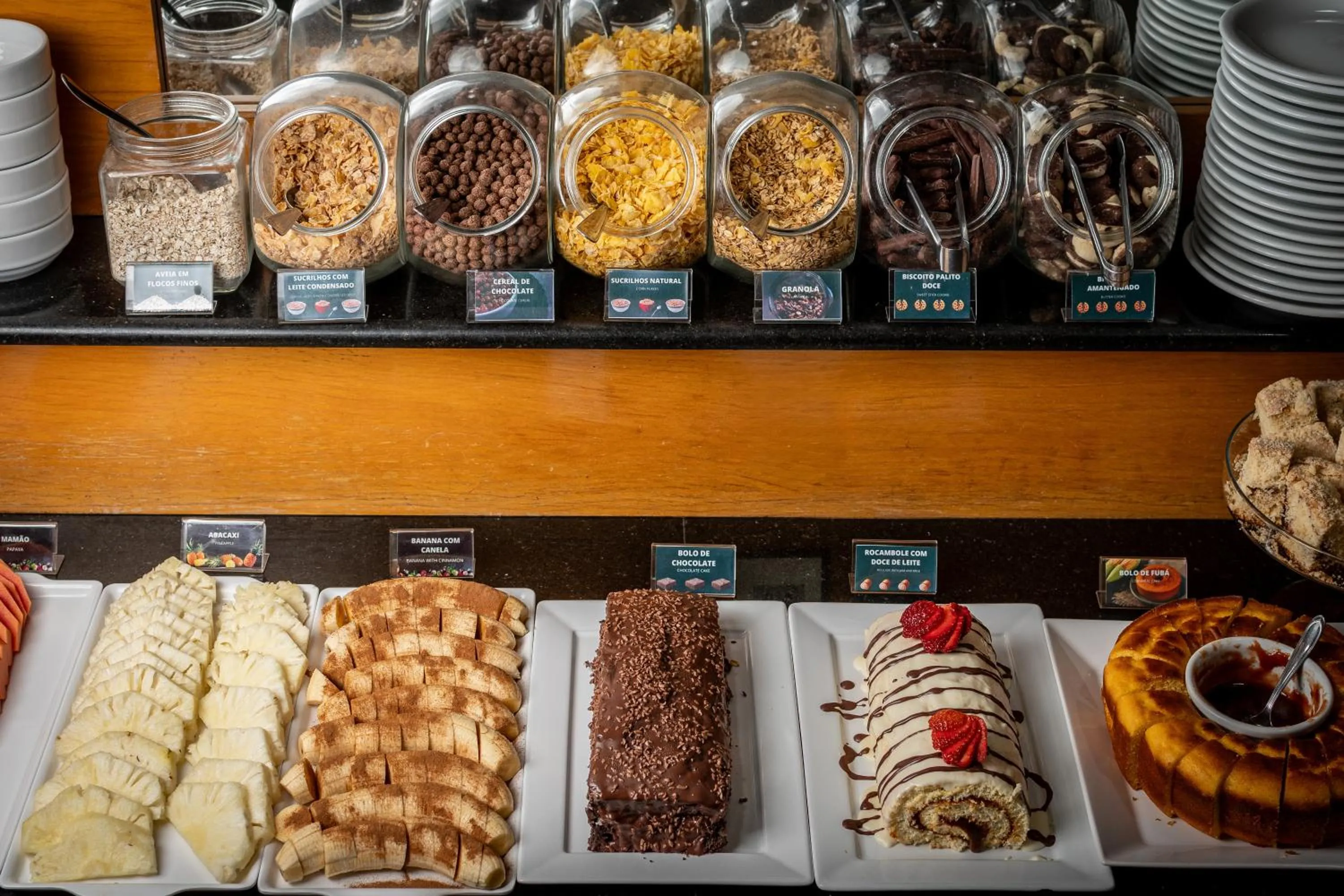 Food and drinks in Brivali Hotel Centro