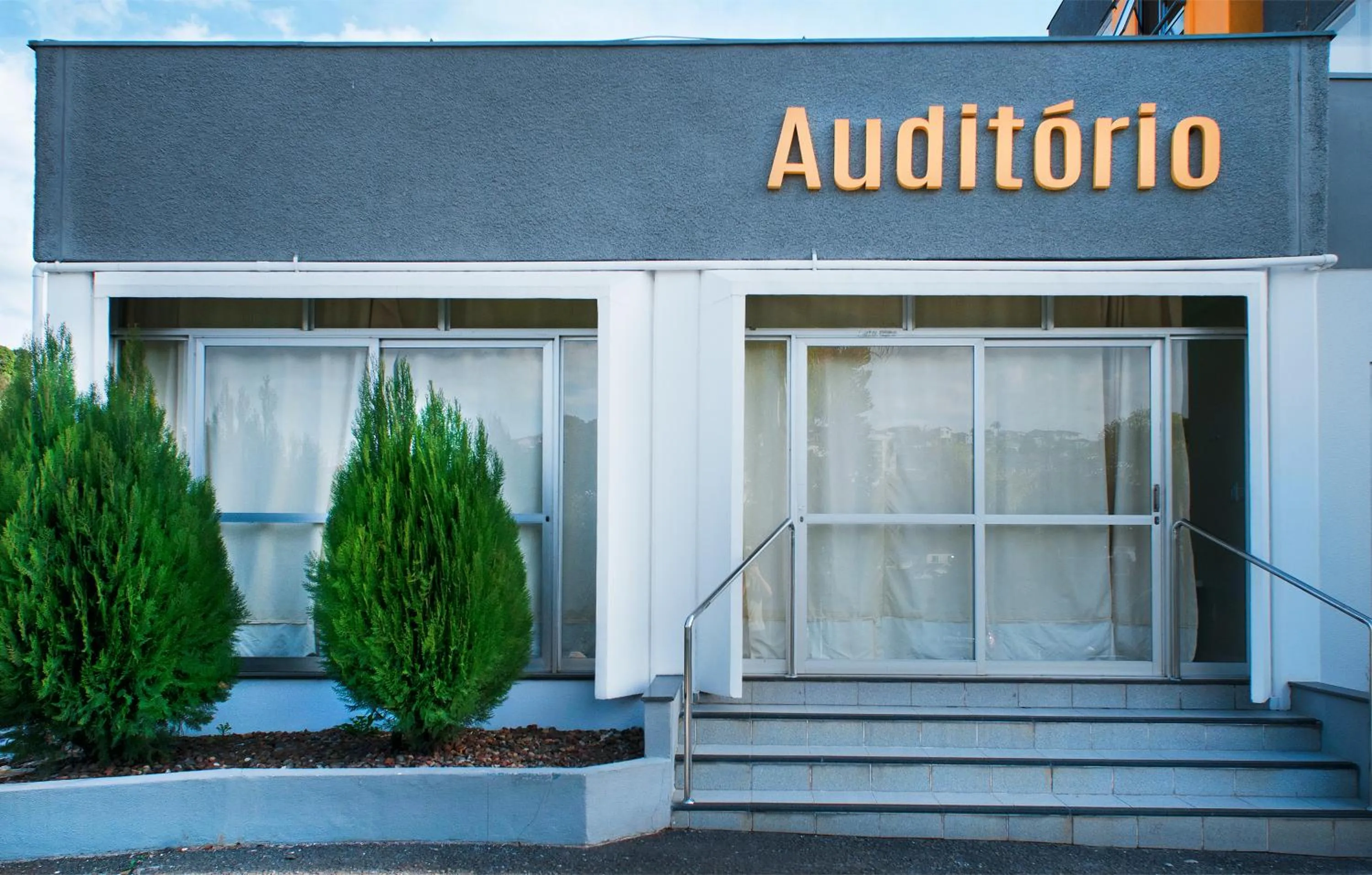 Property building in Brivali Hotel Centro