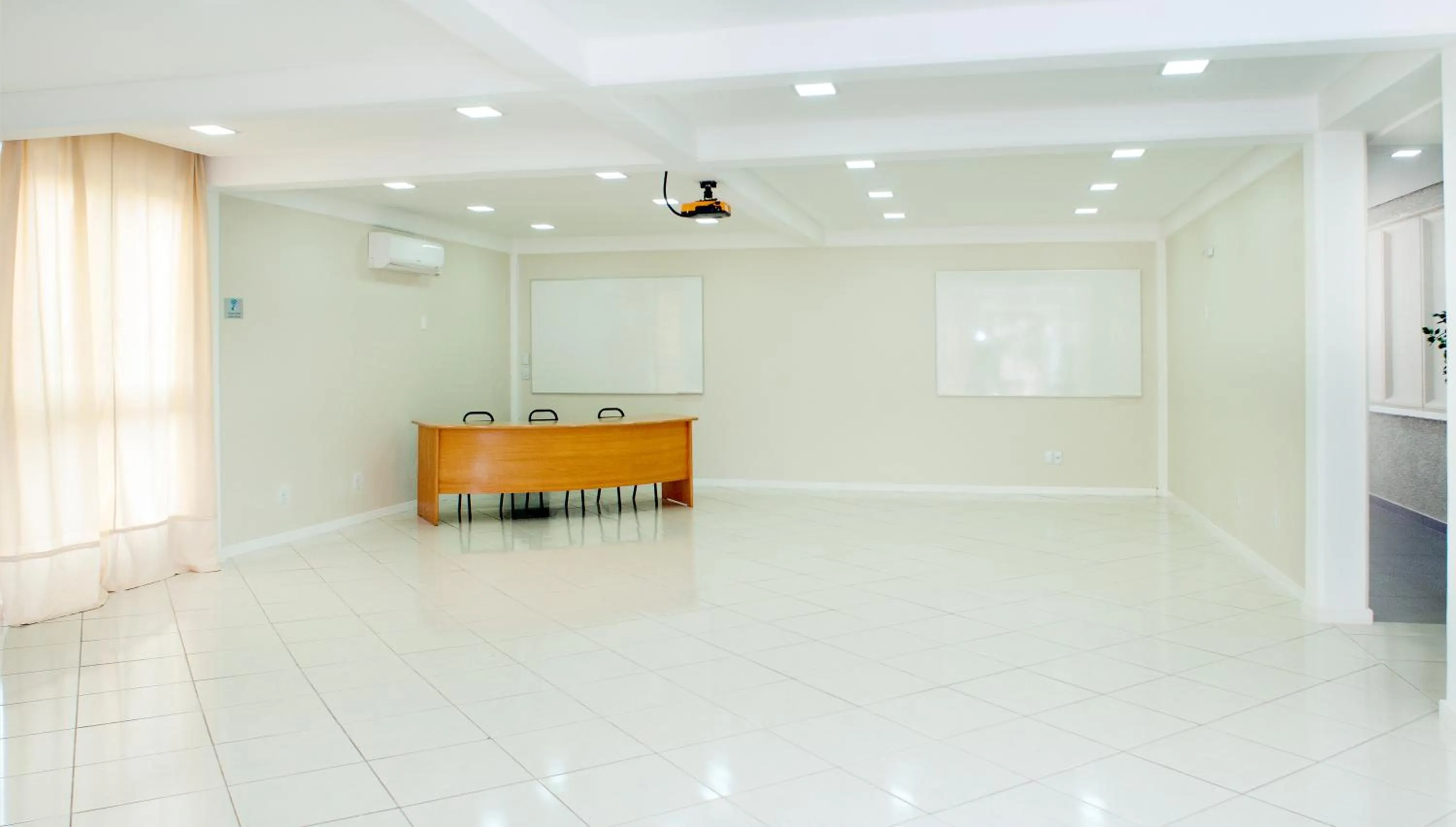 Meeting/conference room in Brivali Hotel Centro