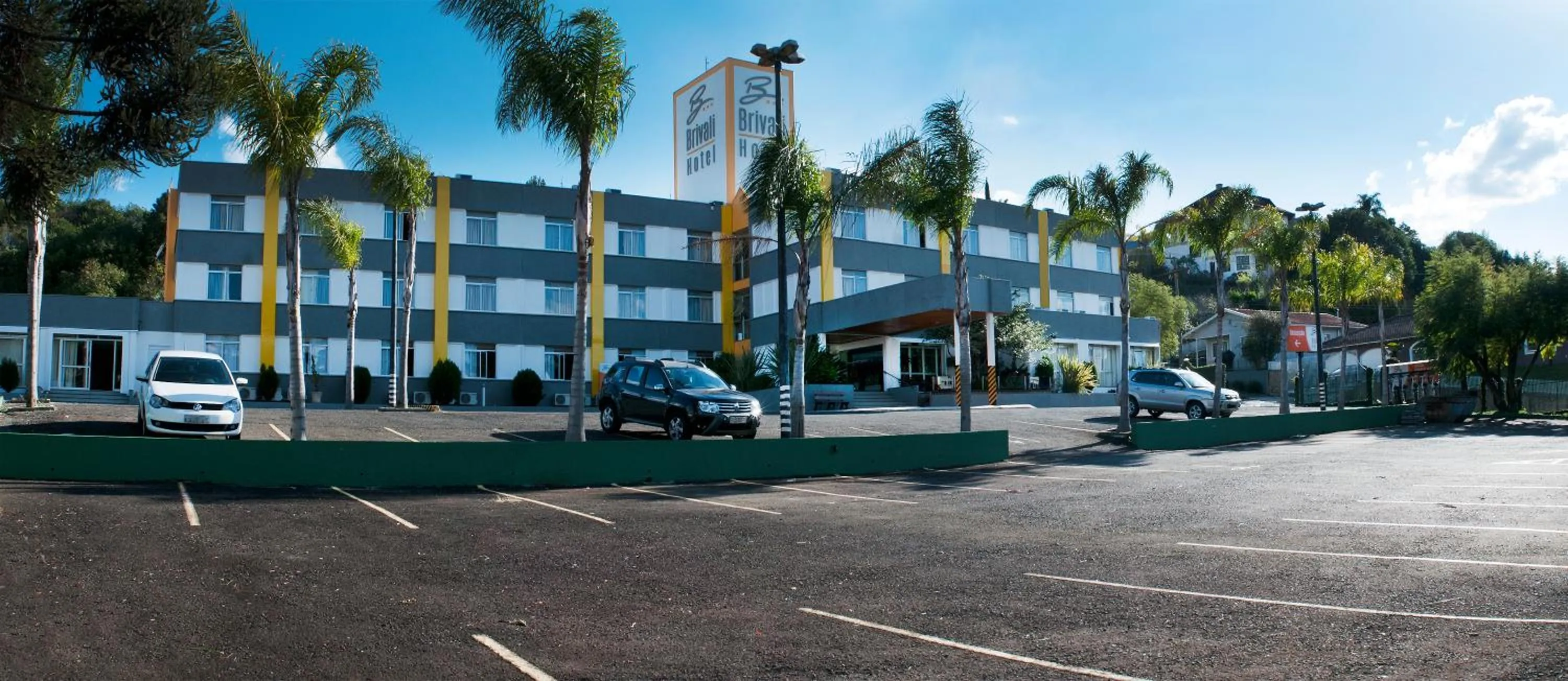 Property building in Brivali Hotel Centro