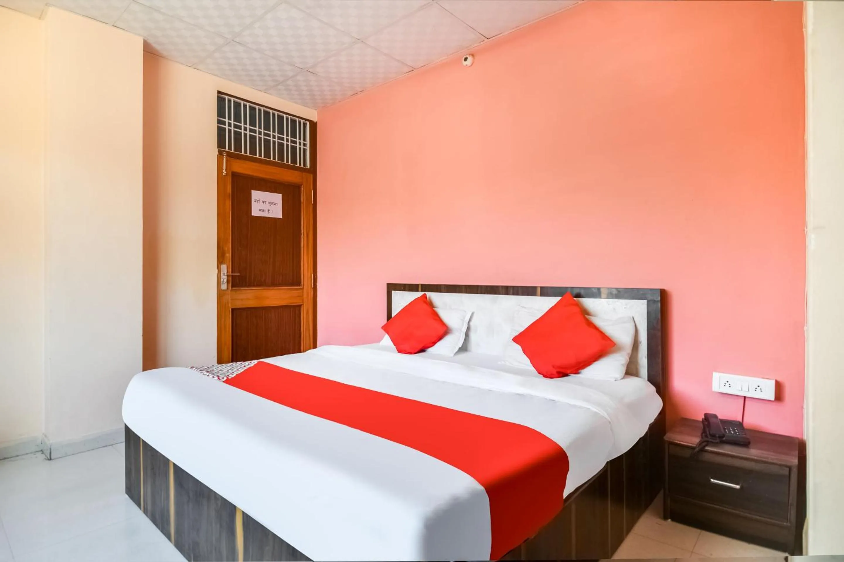 Bedroom, Bed in Hotel O Shri Ganesham