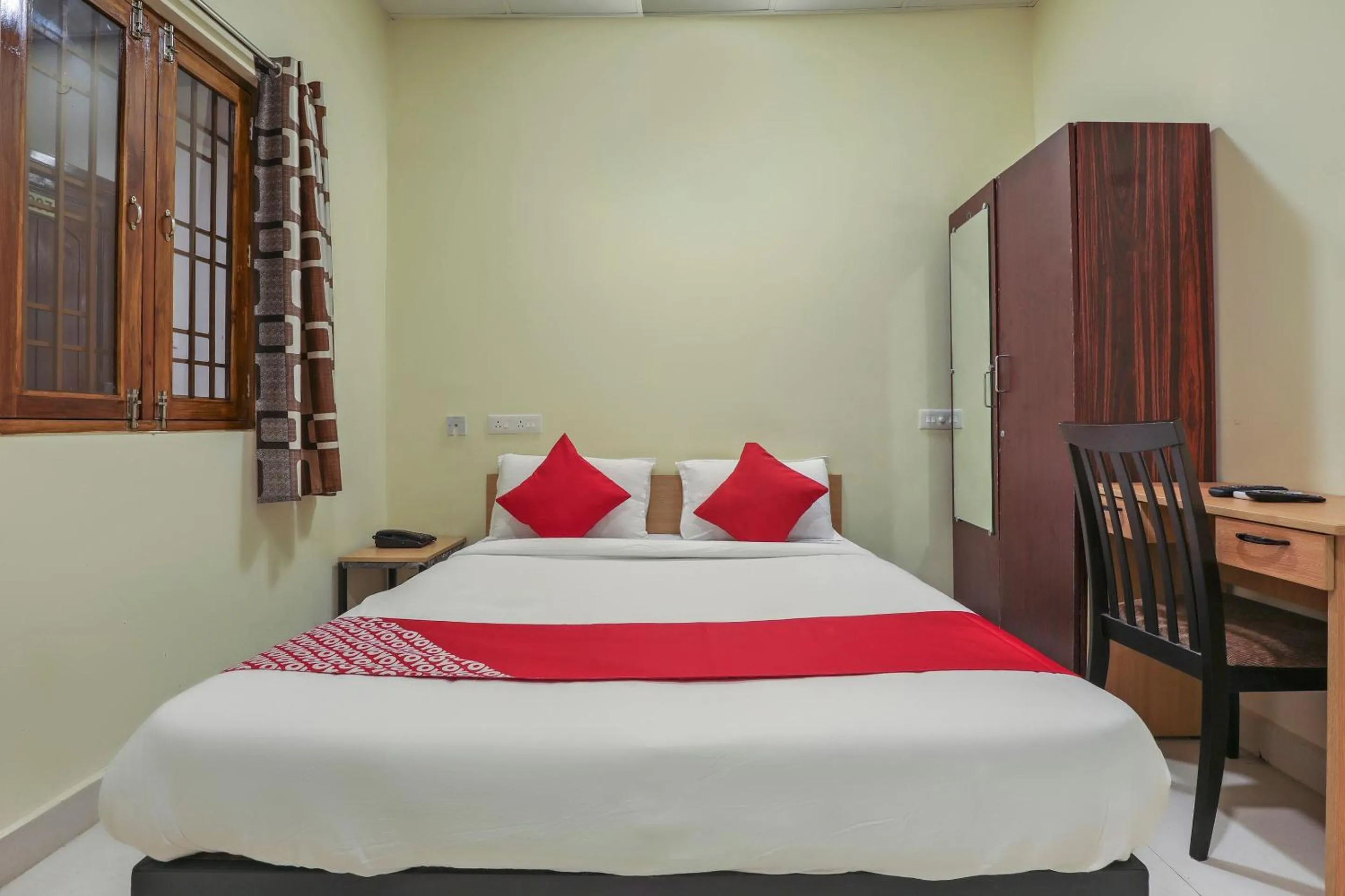 Bedroom, Bed in Hotel O Om Sakthi Hotel