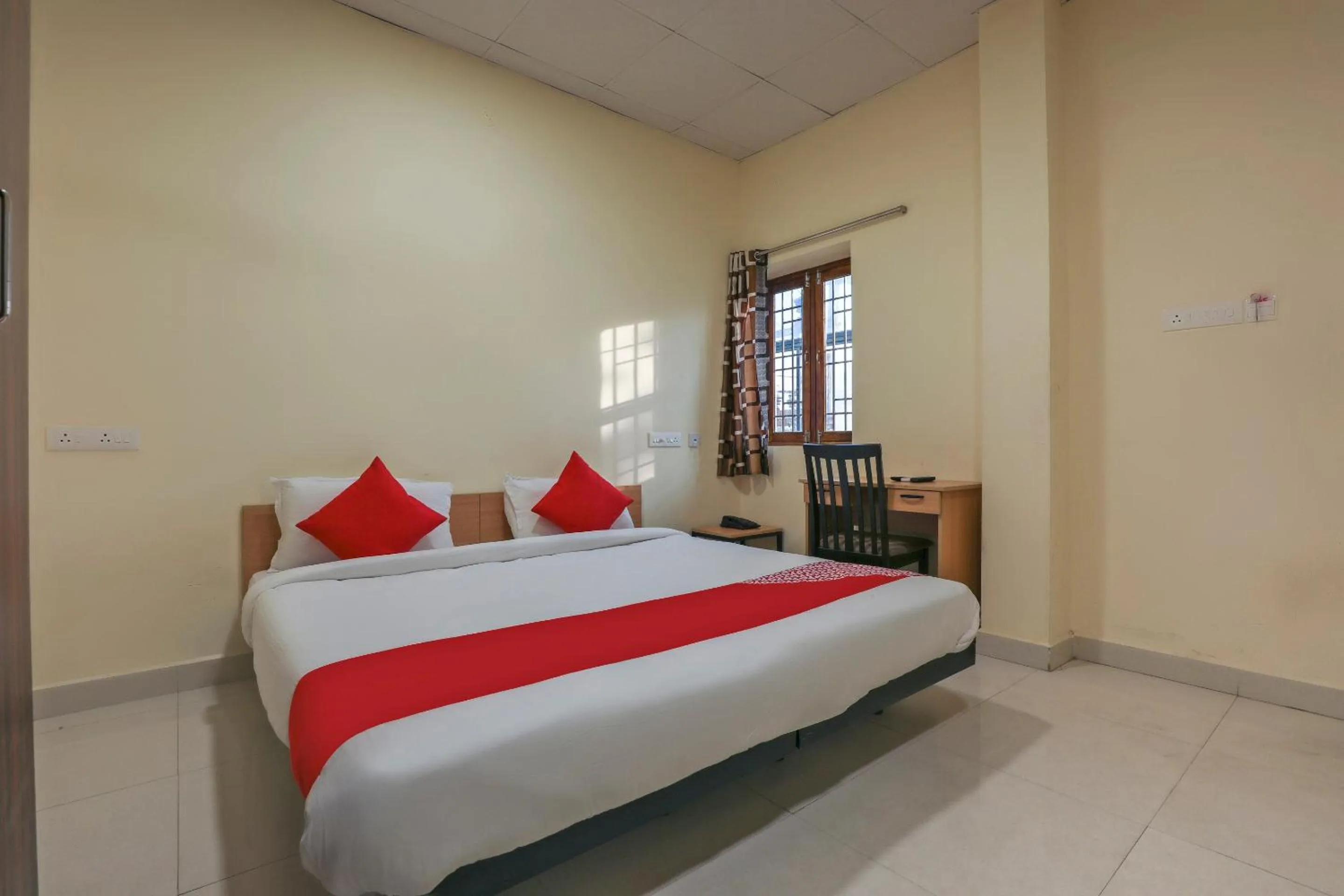 Bedroom, Bed in Hotel O Om Sakthi Hotel