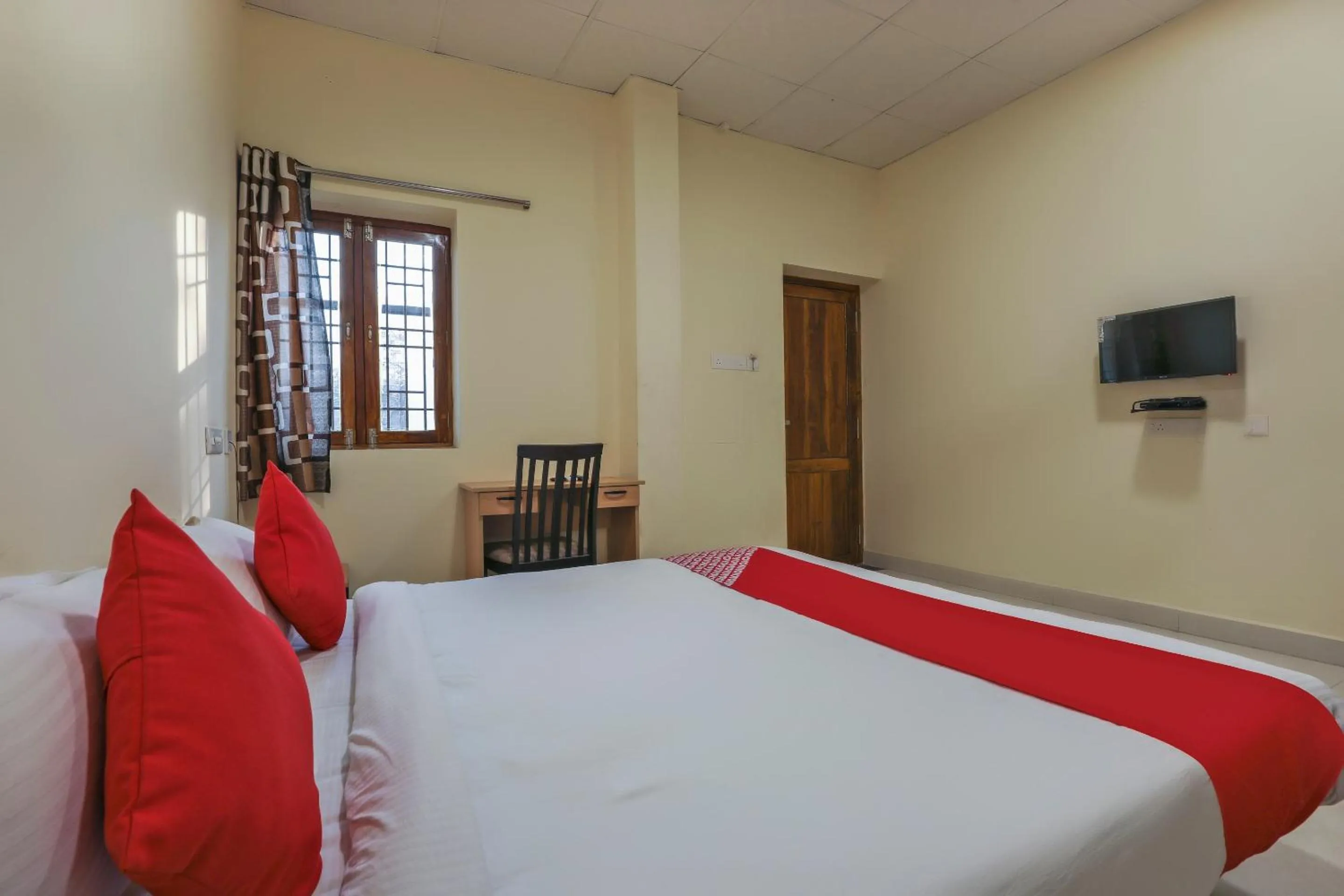Bedroom, Bed in Hotel O Om Sakthi Hotel