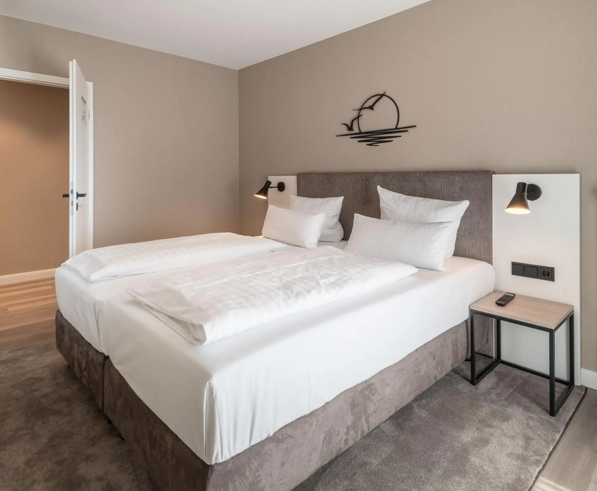 Bedroom, Bed in Hotel am Schlosspark garni