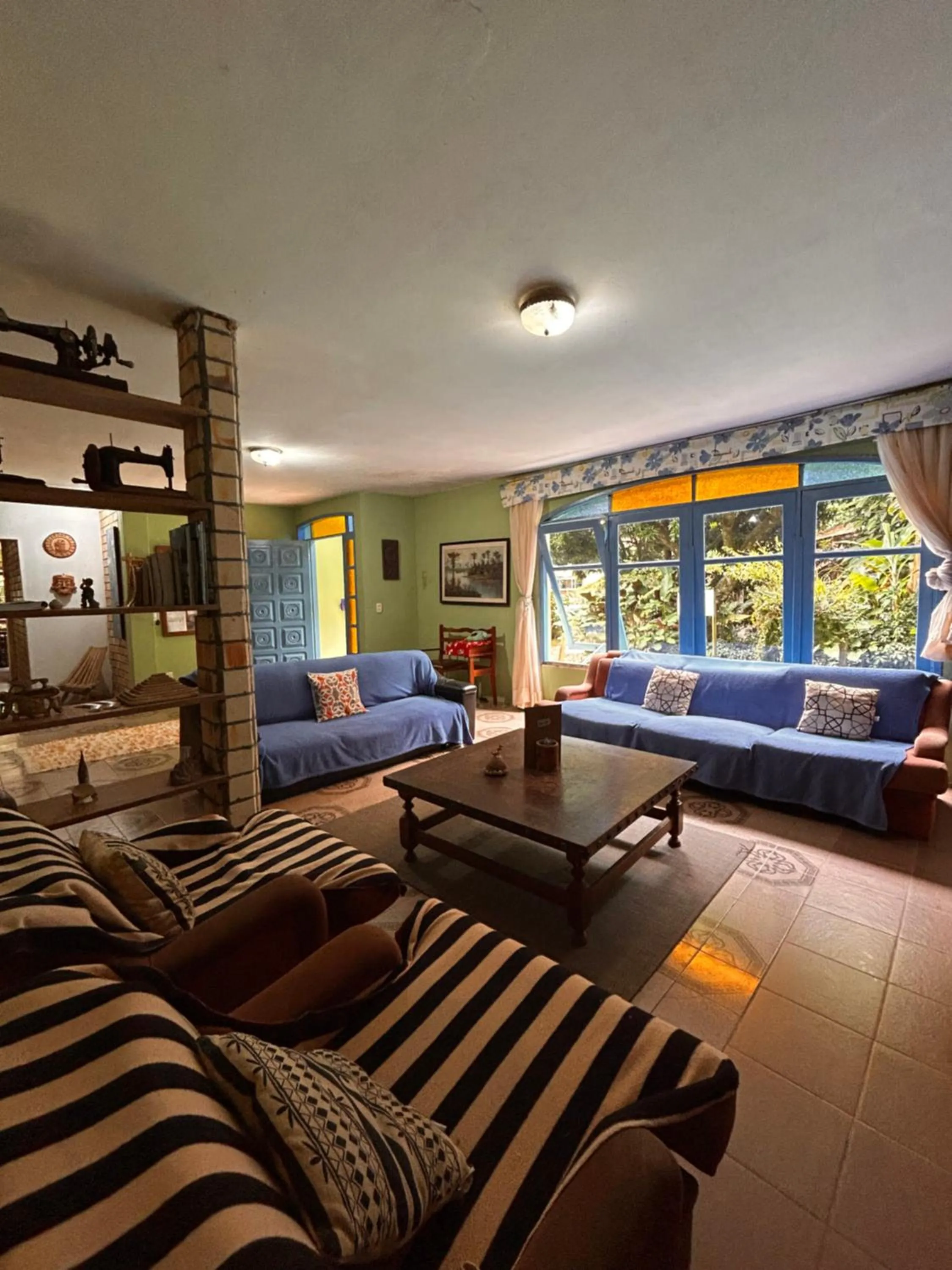 Living room, Bed in Pousada Dona Francisca