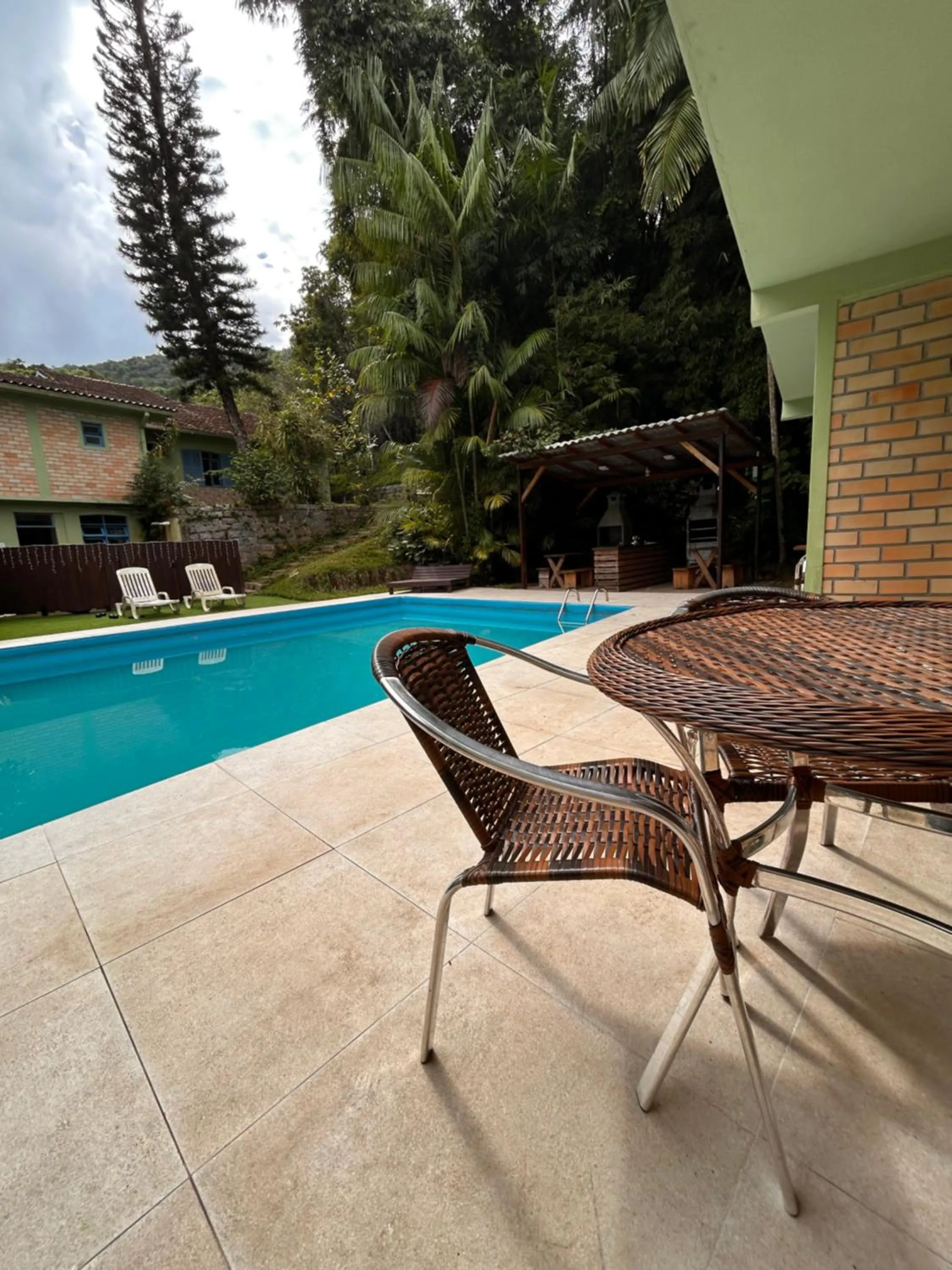 Swimming pool in Pousada Dona Francisca