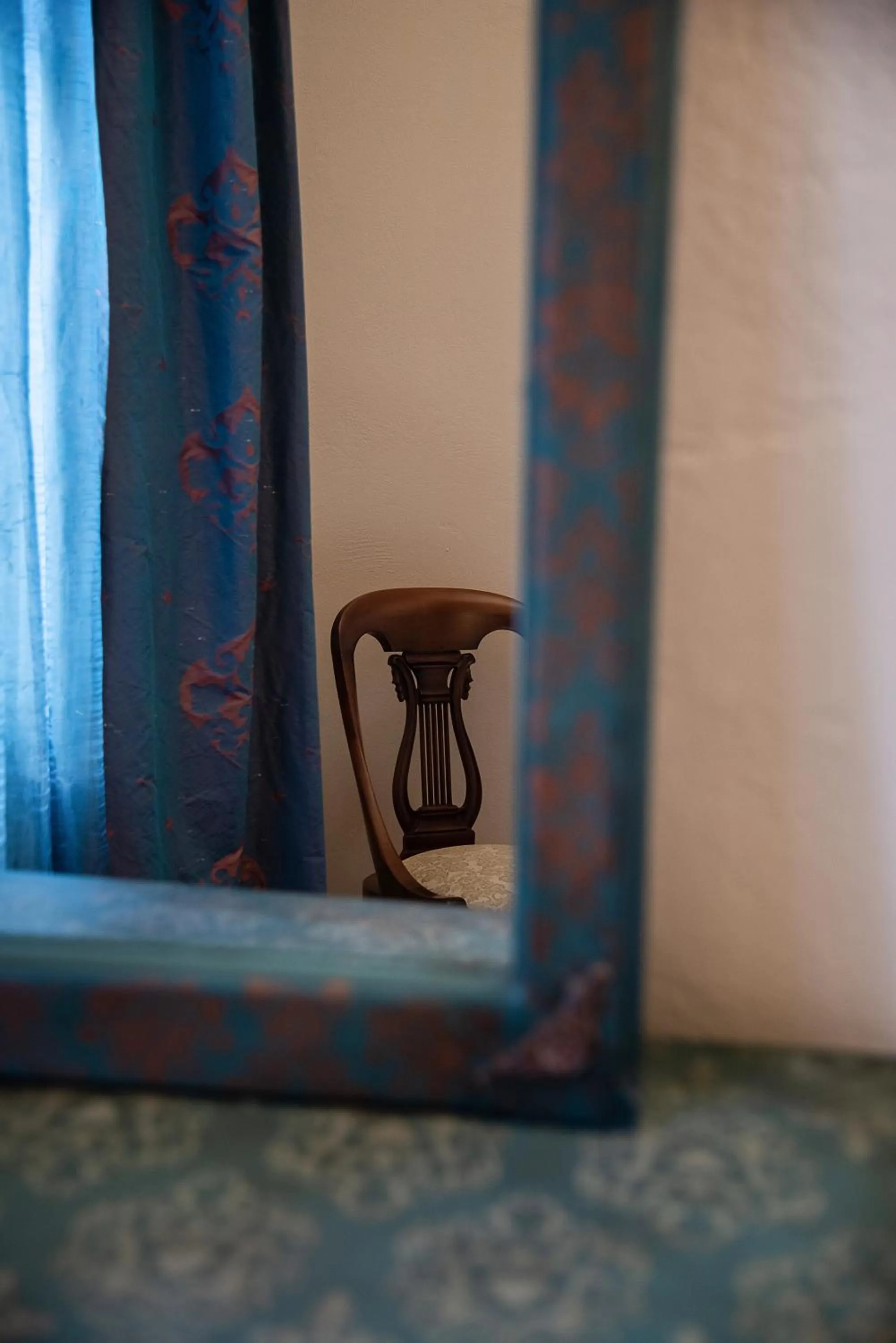 Photo of the whole room in Old Town Suites