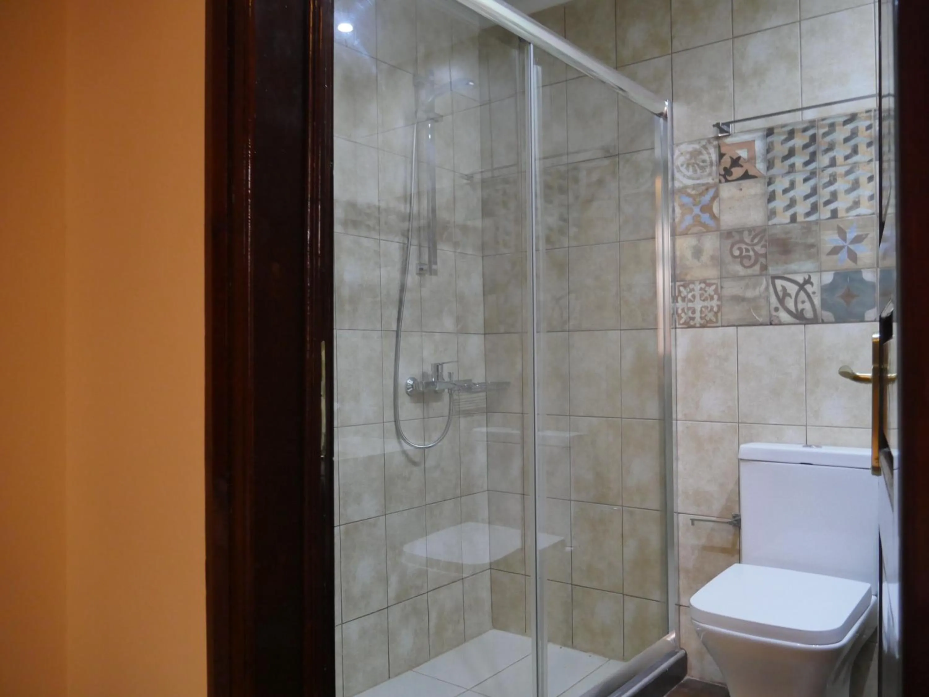 Shower in Old Town Suites