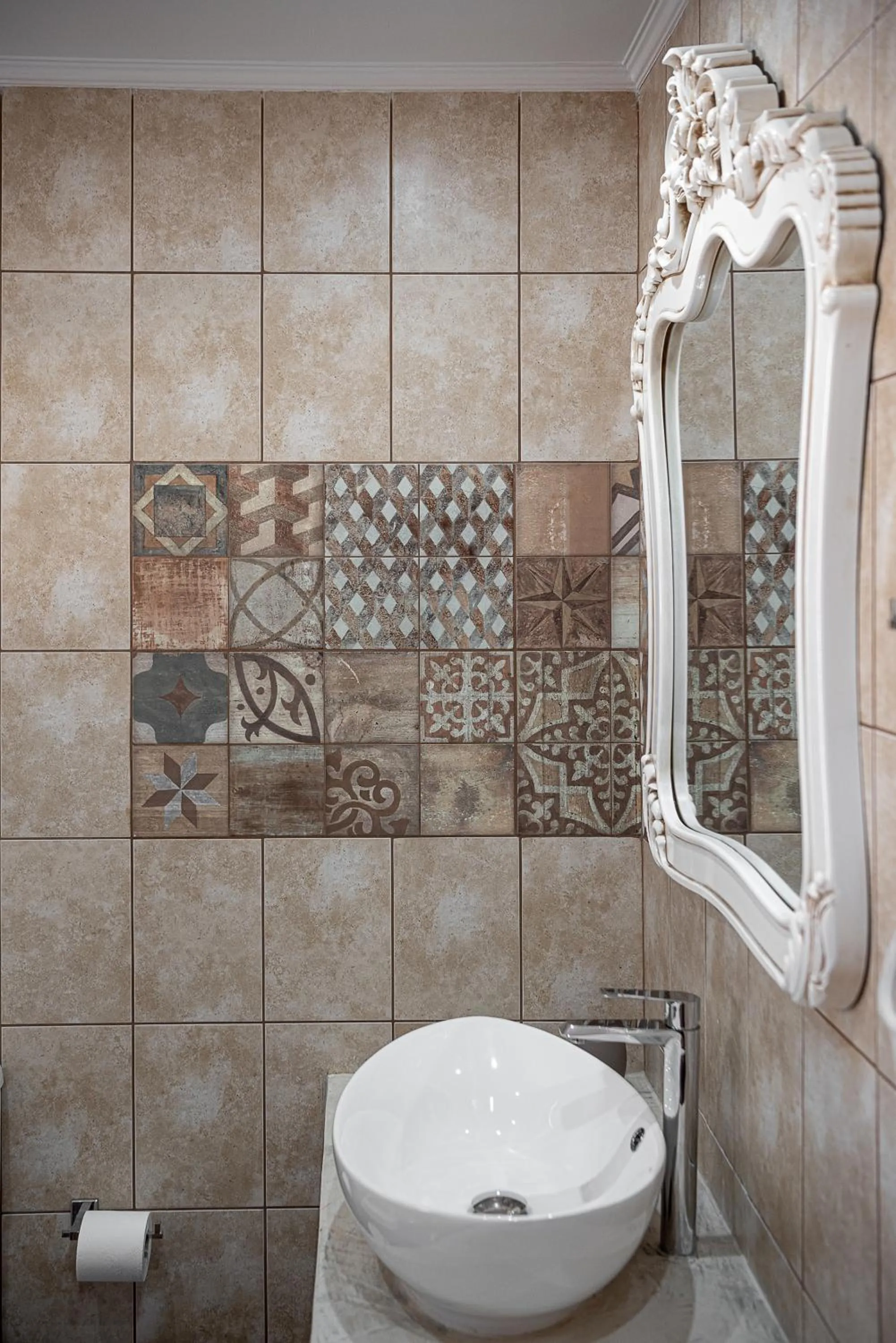 Decorative detail in Old Town Suites