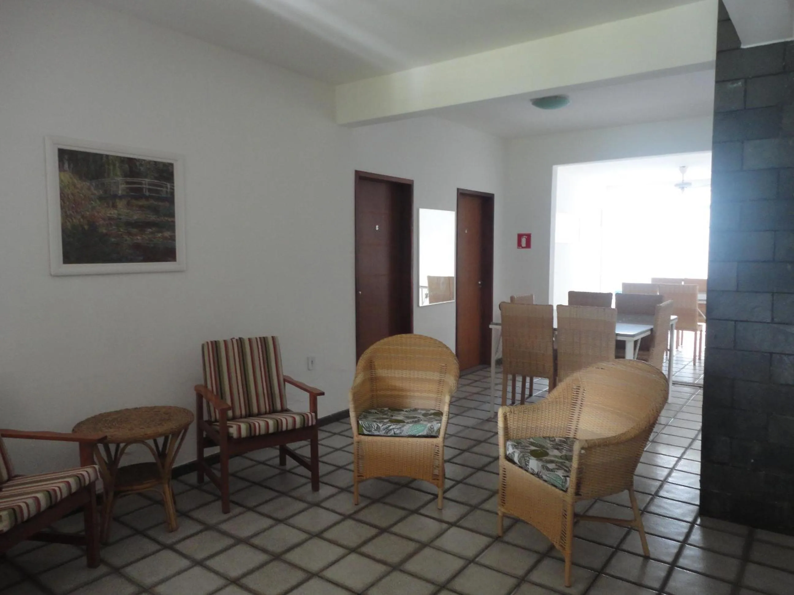 Communal lounge/ TV room in Luz & Mar