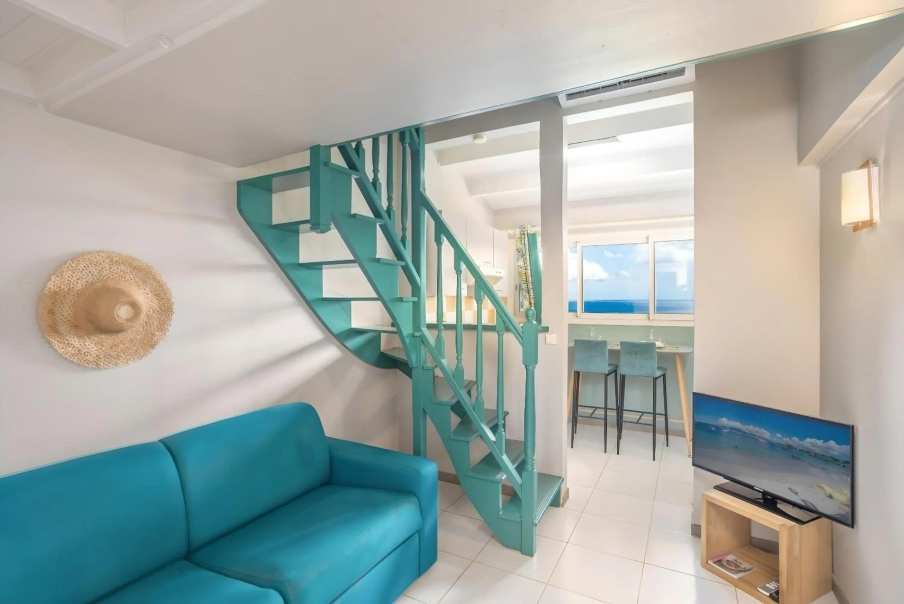 TV and multimedia in Domaine de l'Anse Ramier