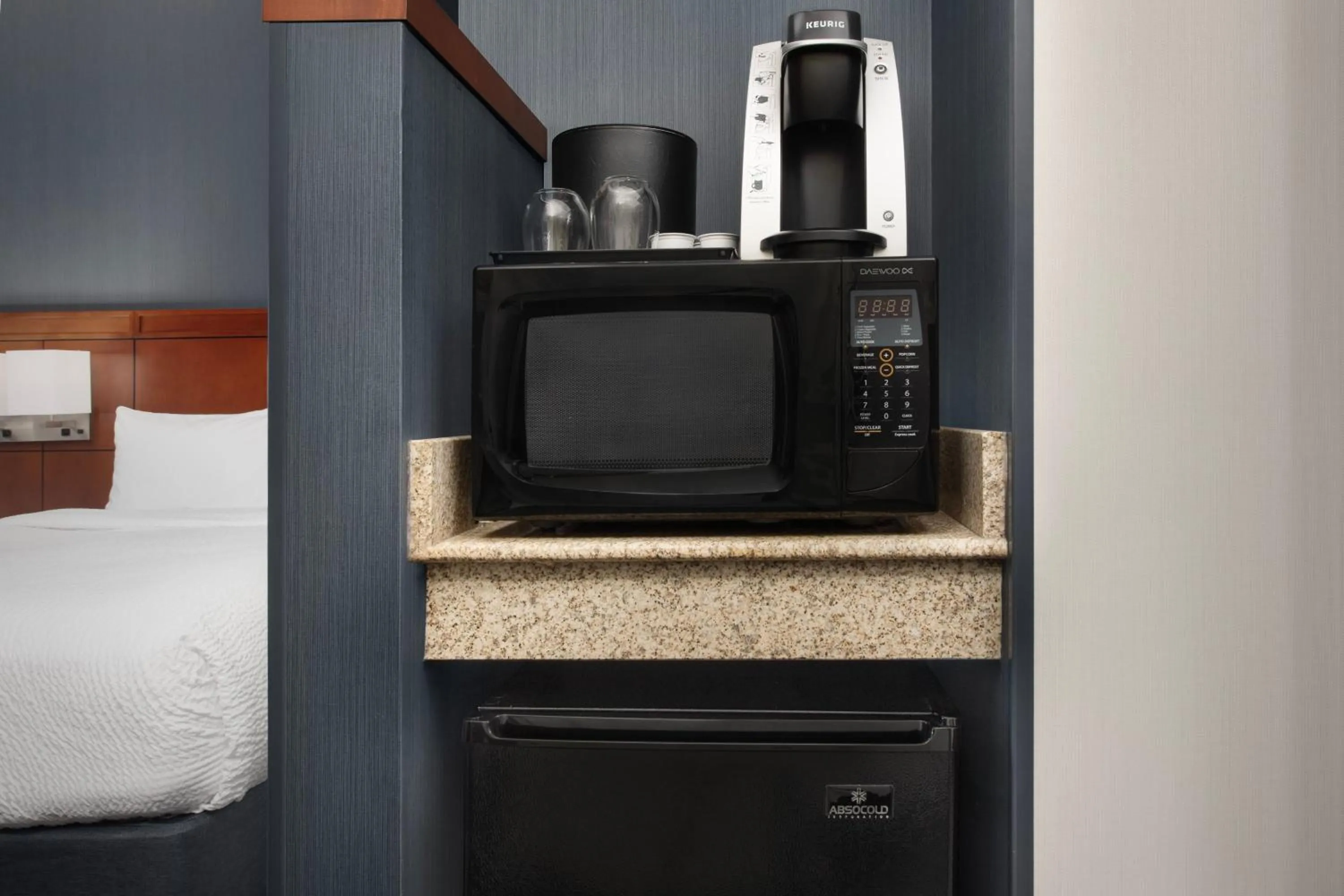 Photo of the whole room, Bed in Courtyard By Marriott Little Rock North