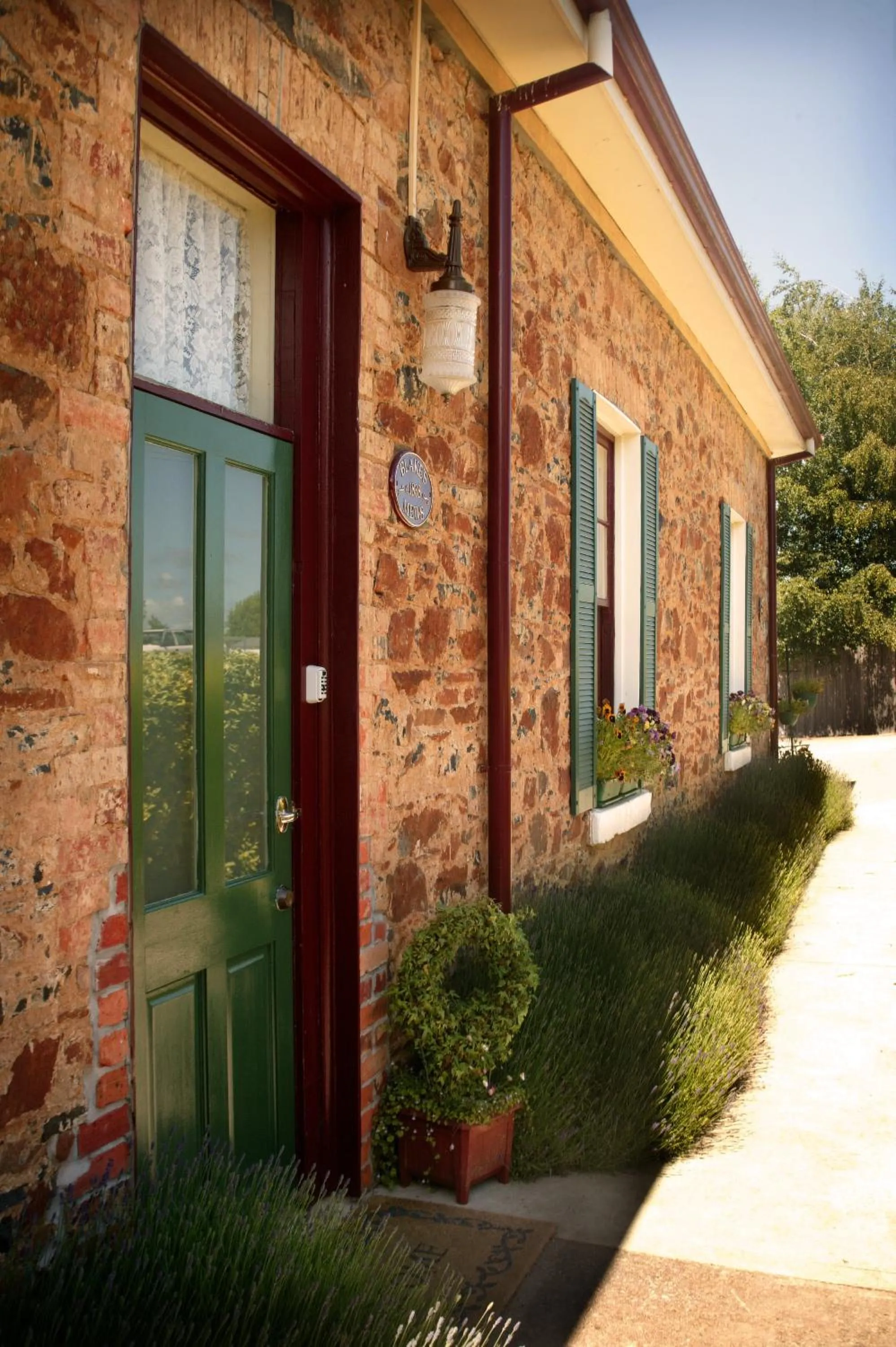 Property building in Blakes Manor Self Contained Heritage Accommodation