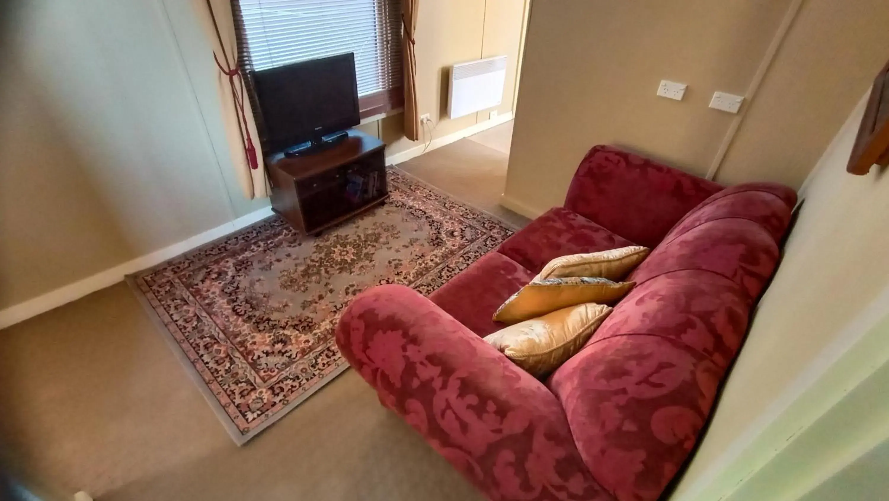 Garden Budget Family Suite in Blakes Manor Self Contained Heritage Accommodation Garden Budget Family Suite in Blakes Manor Self Contained Heritage Accommodation