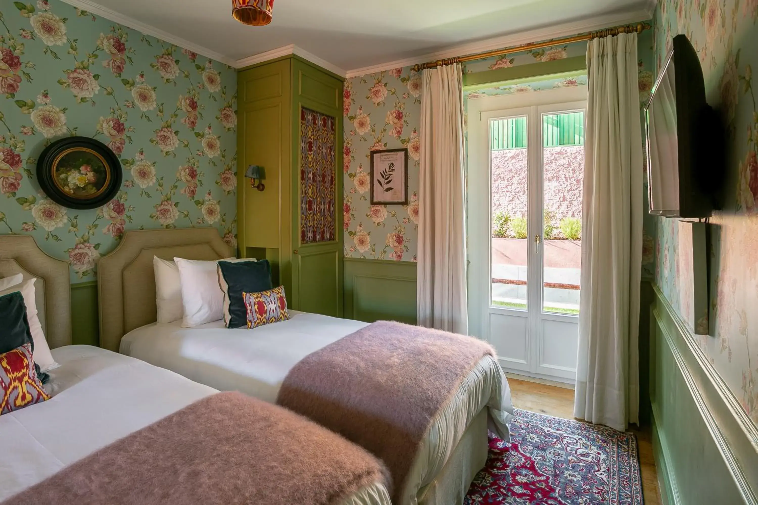Deluxe Room in Rosegarden Essence Sintra - by Unlock Hotels Deluxe Room in Rosegarden Essence Sintra - by Unlock Hotels