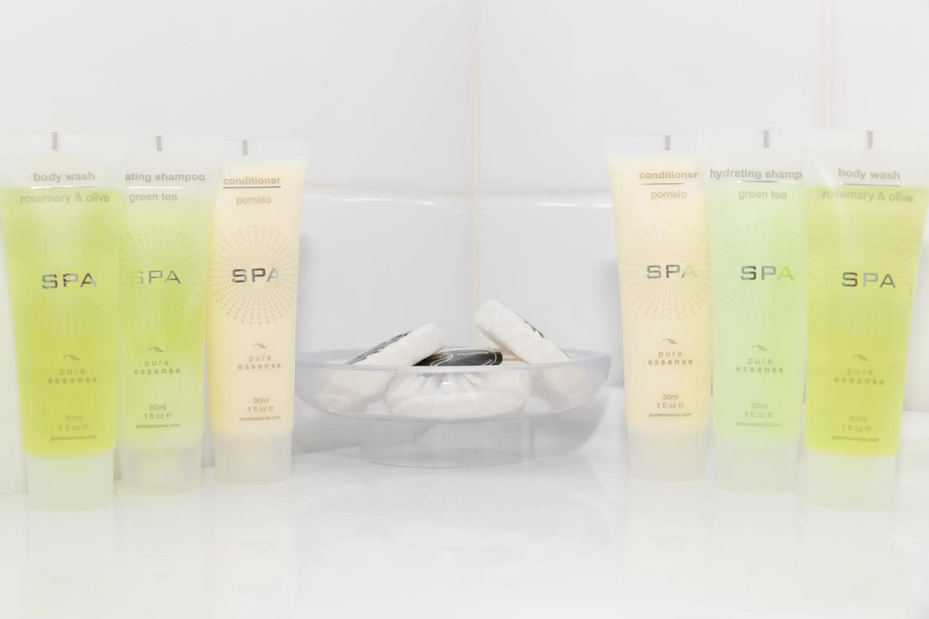 Bathroom in Poinciana Cottages