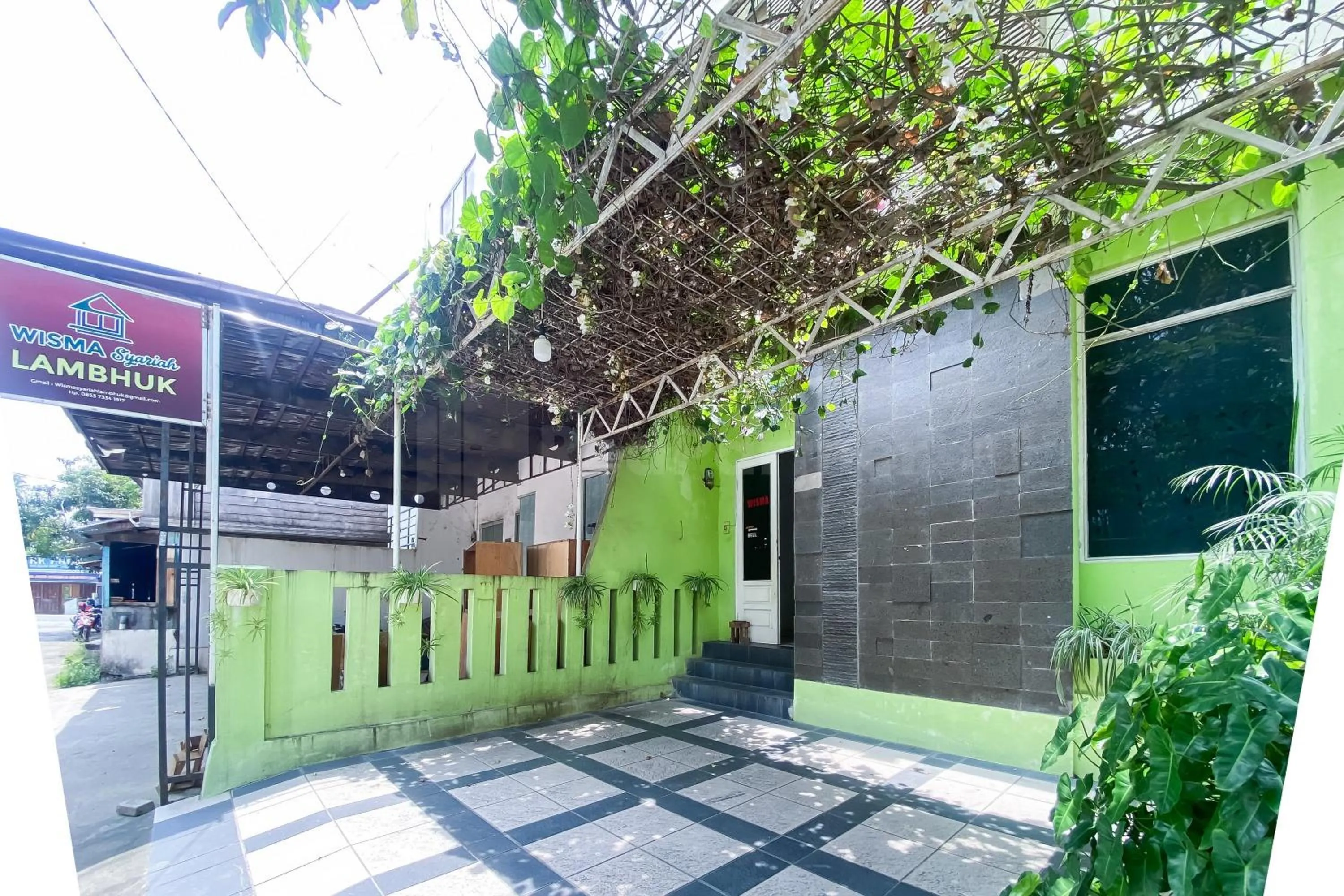 Property building in Wisma Syariah Lambhuk Banda Aceh RedPartner